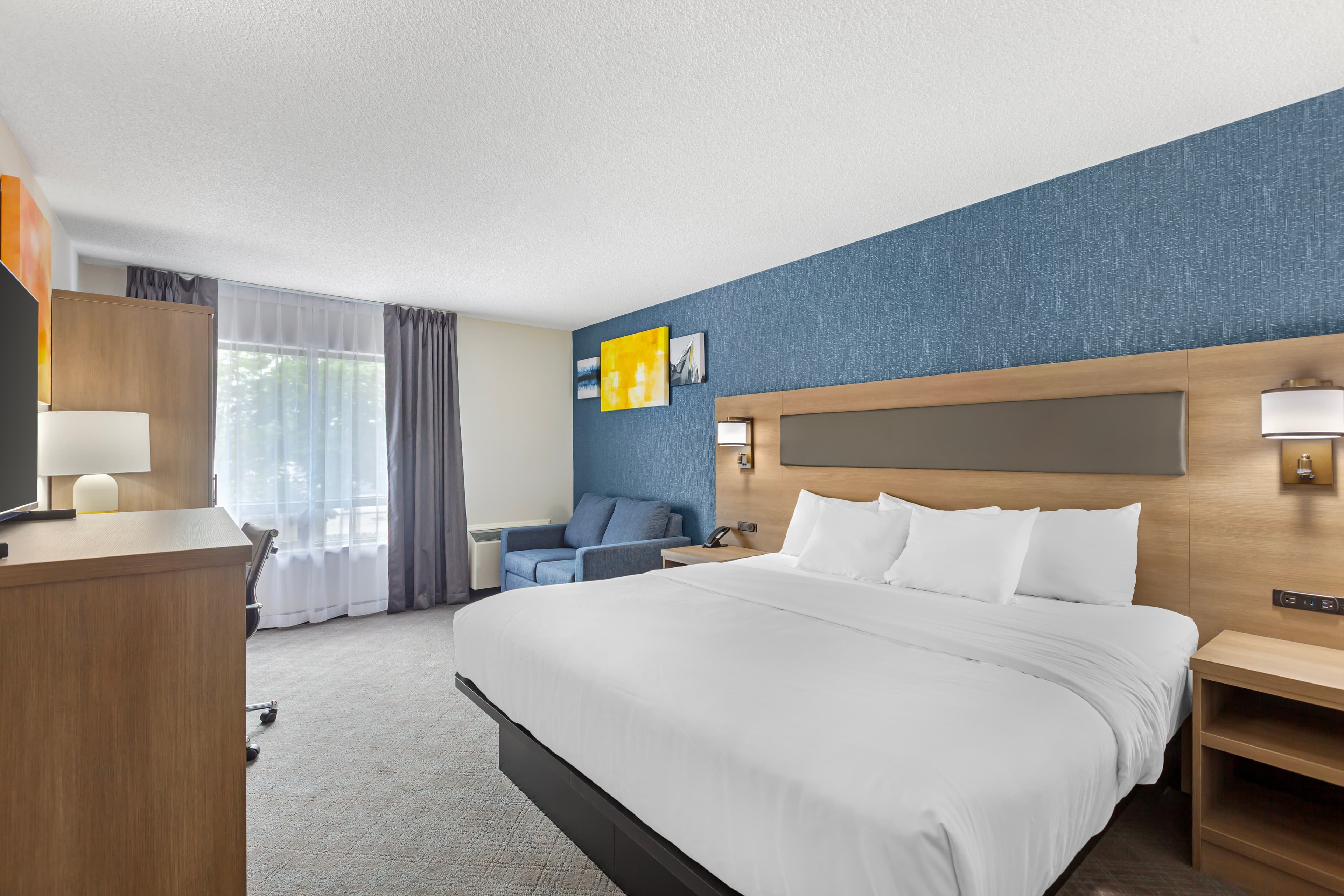 Comfort Inn - Image 2