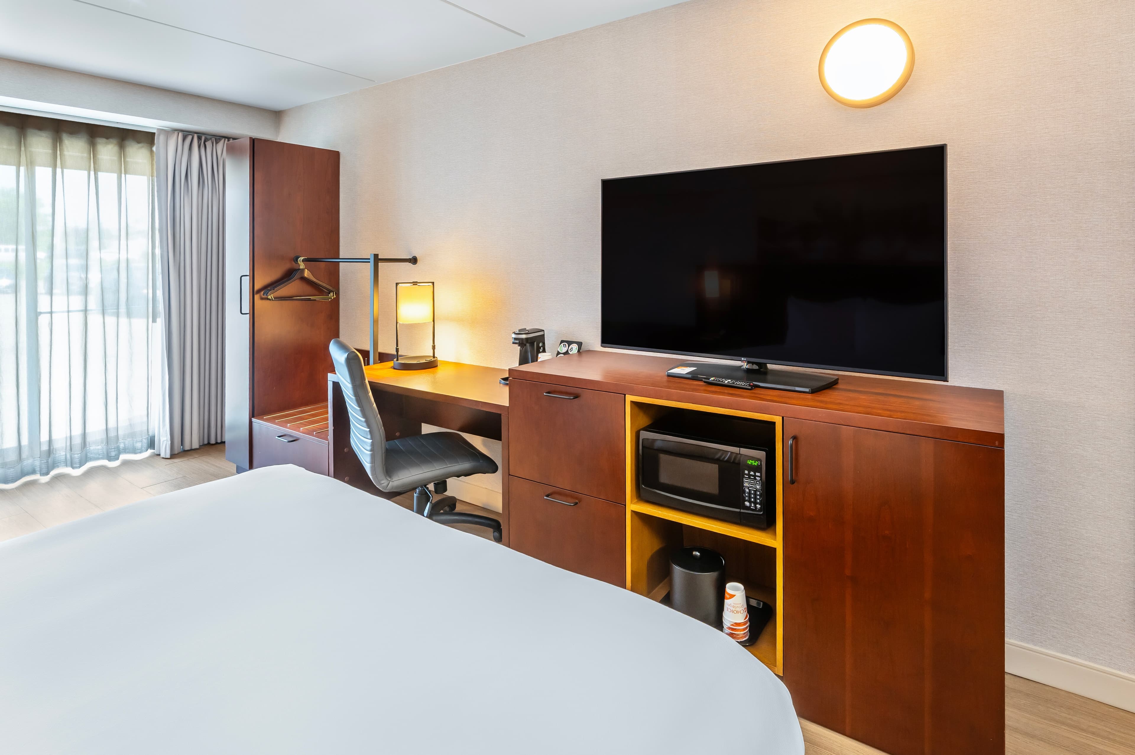 Comfort Inn - Image 3