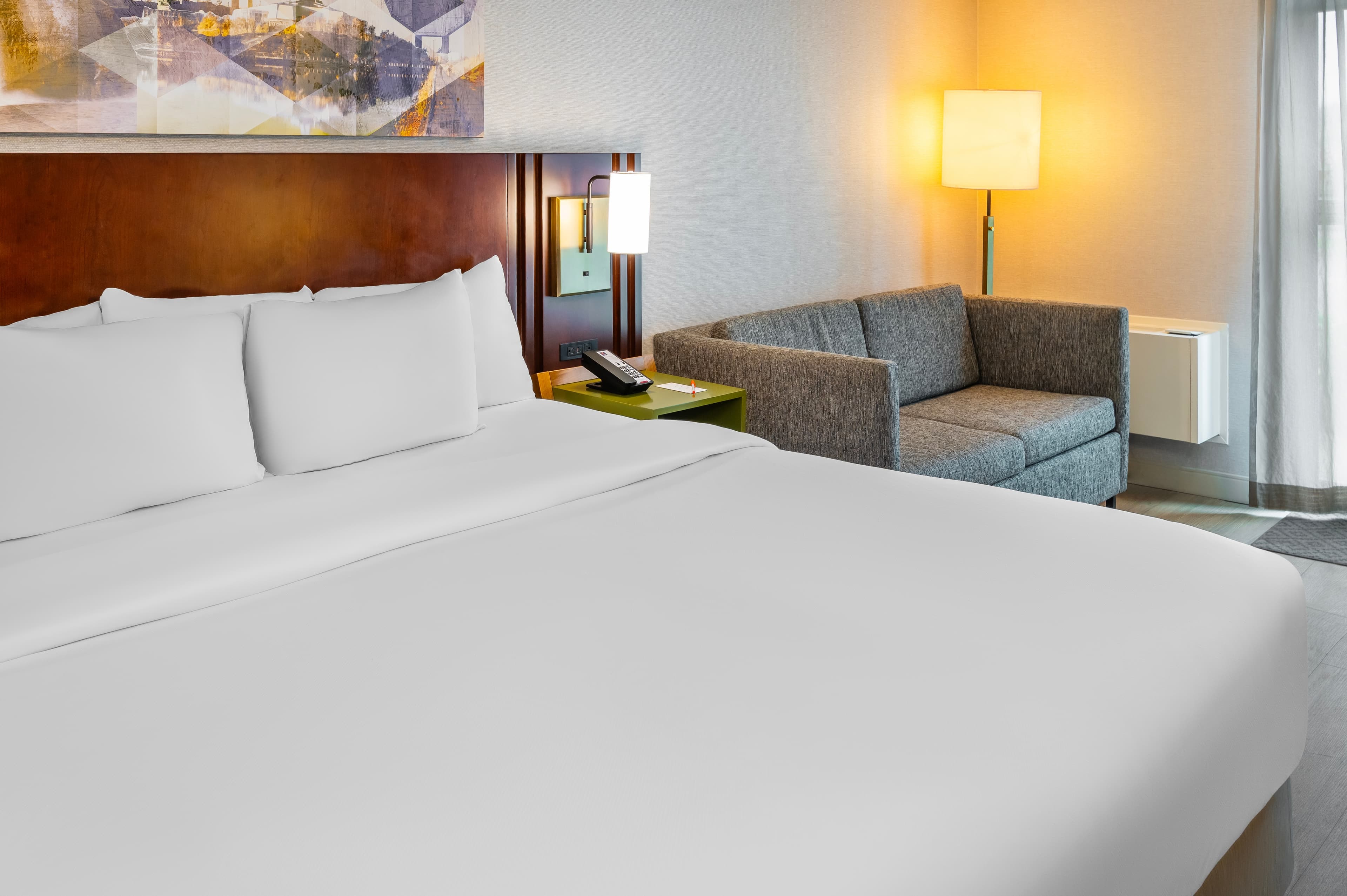 Comfort Inn East - Image 4