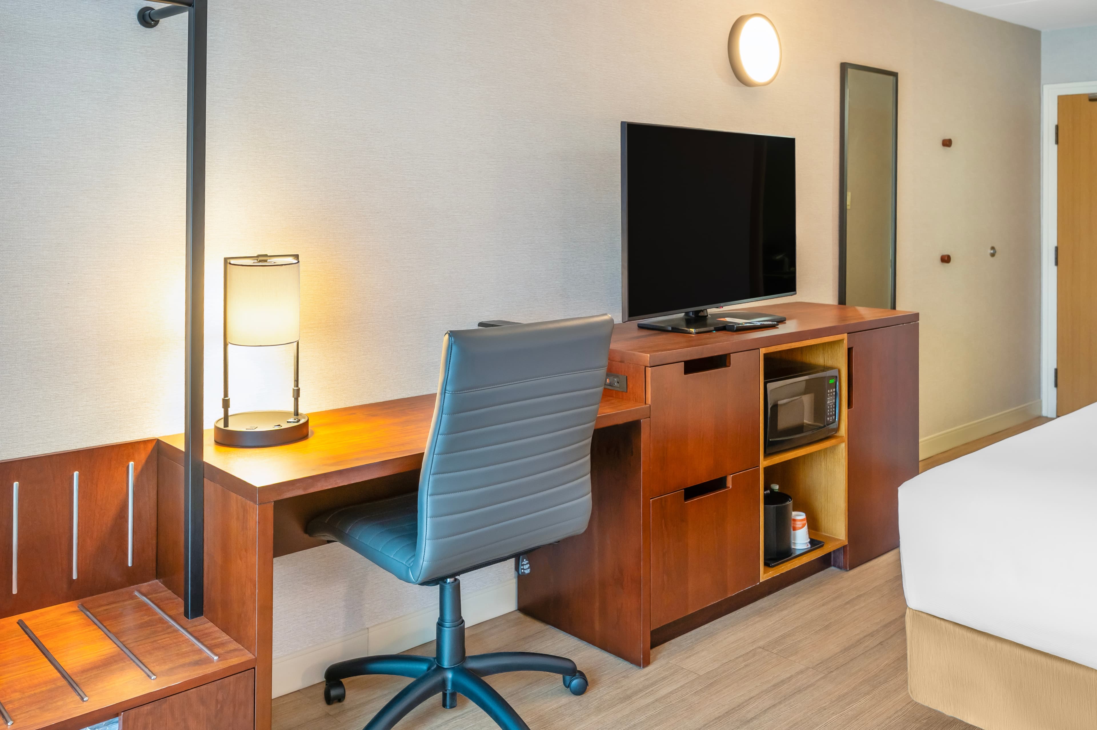 Comfort Inn East — 6