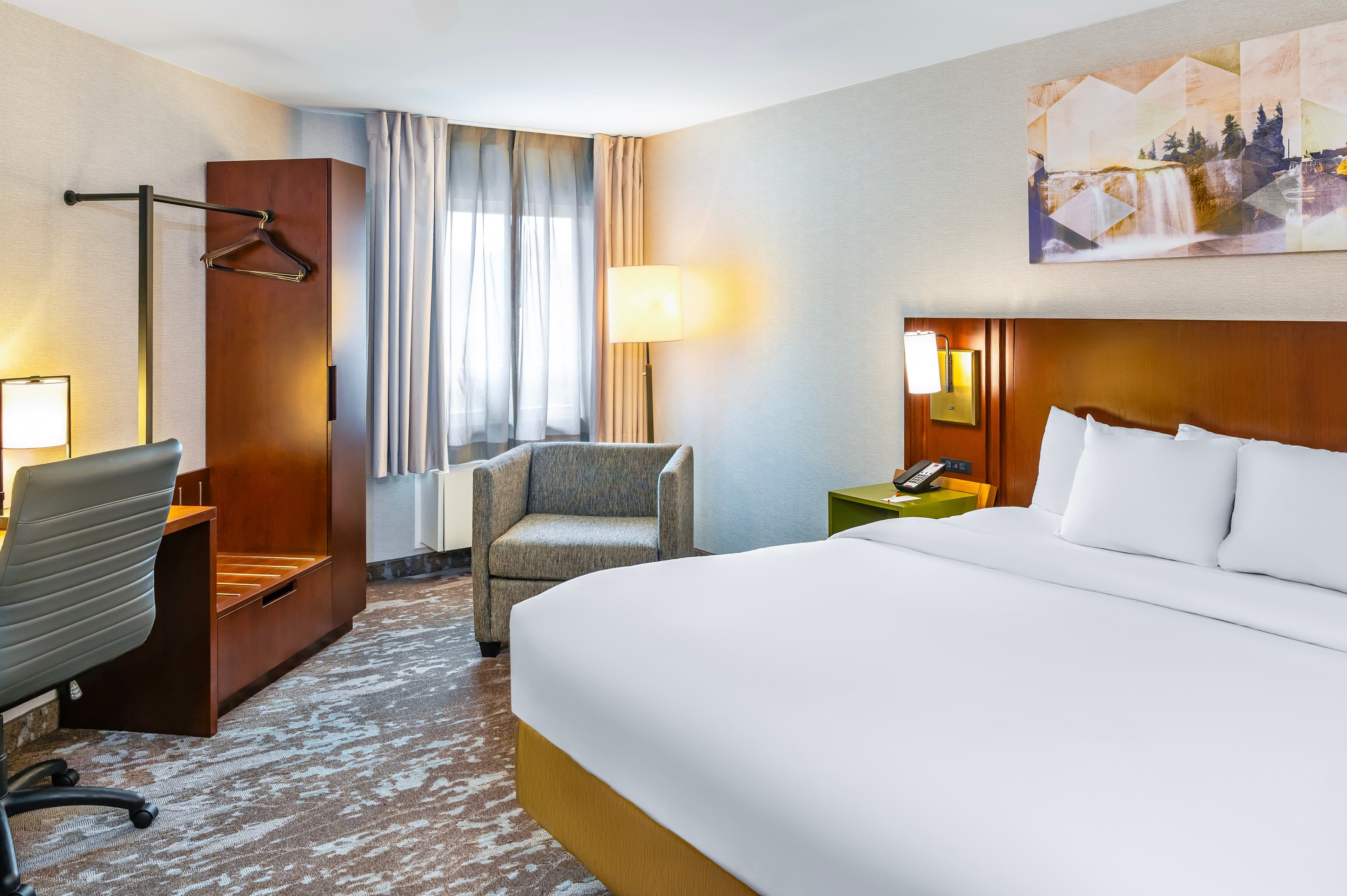 Comfort Inn East — 8