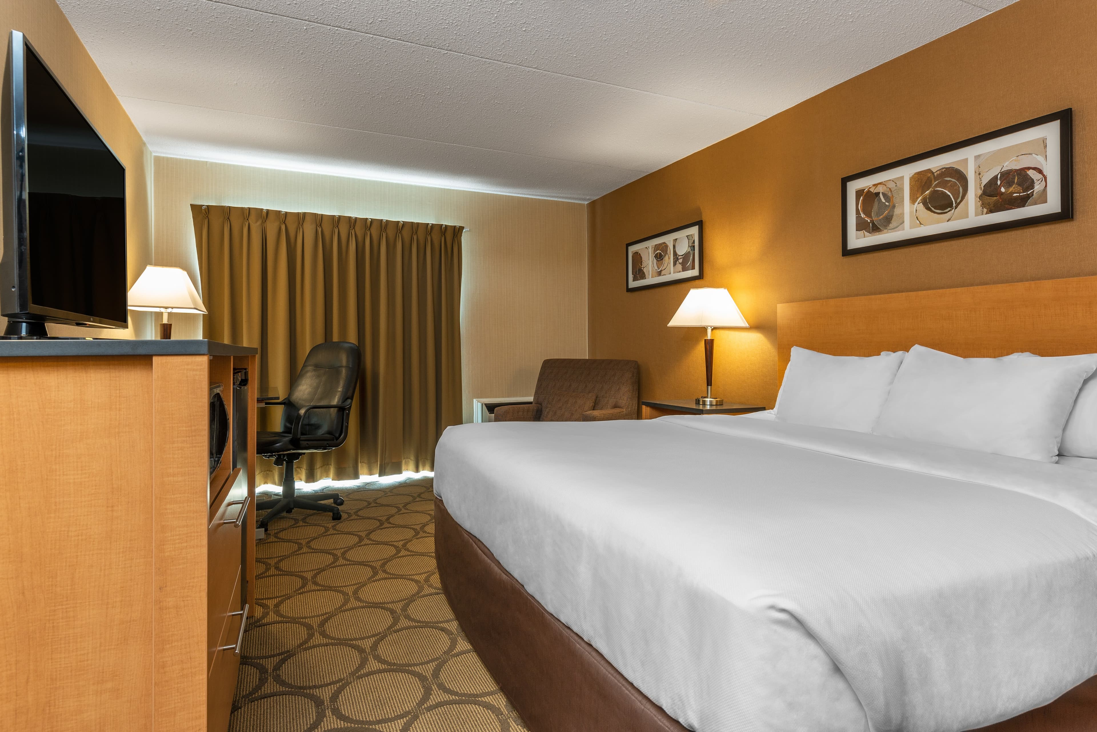 Comfort Inn - Image 4