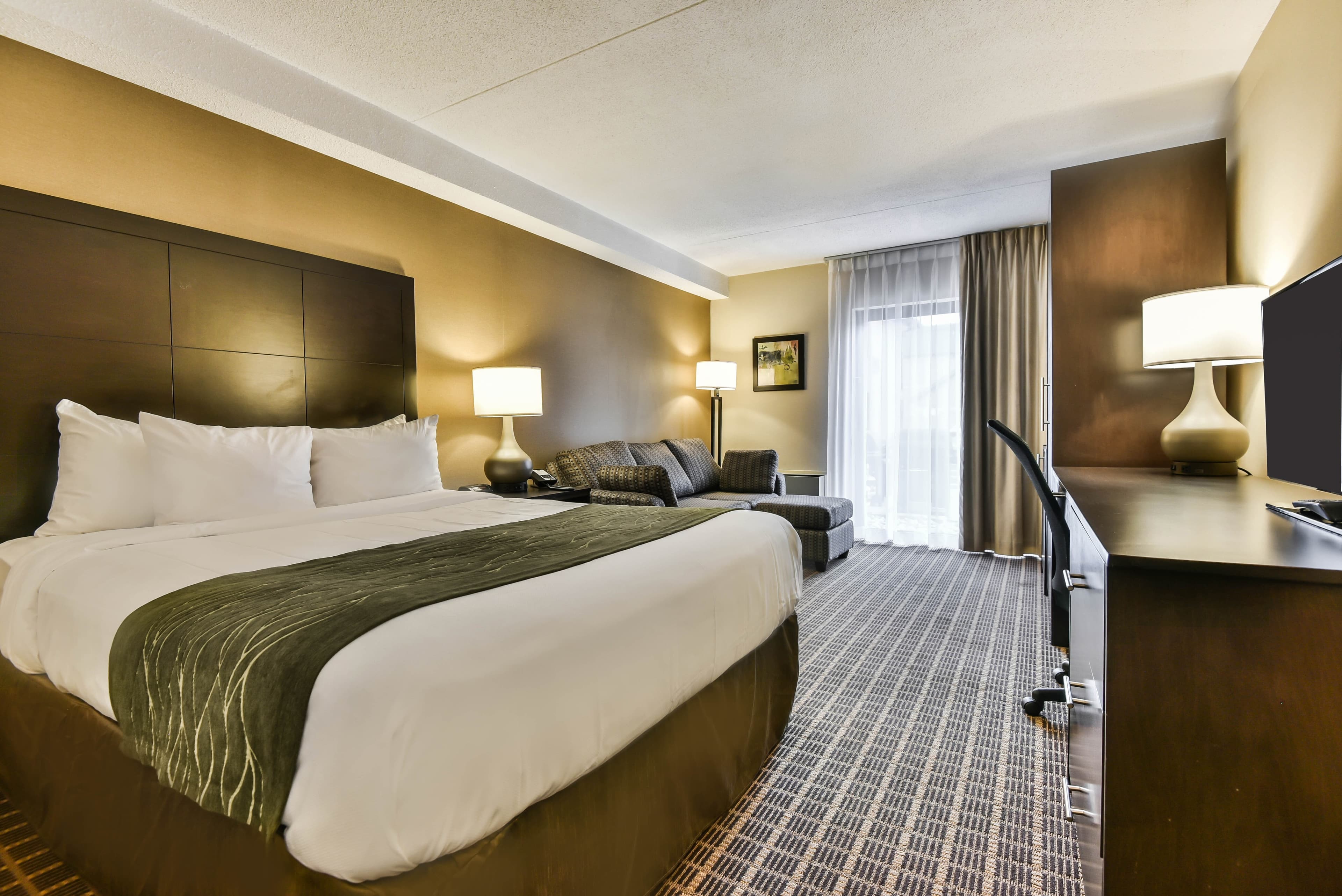 Comfort Inn — 4