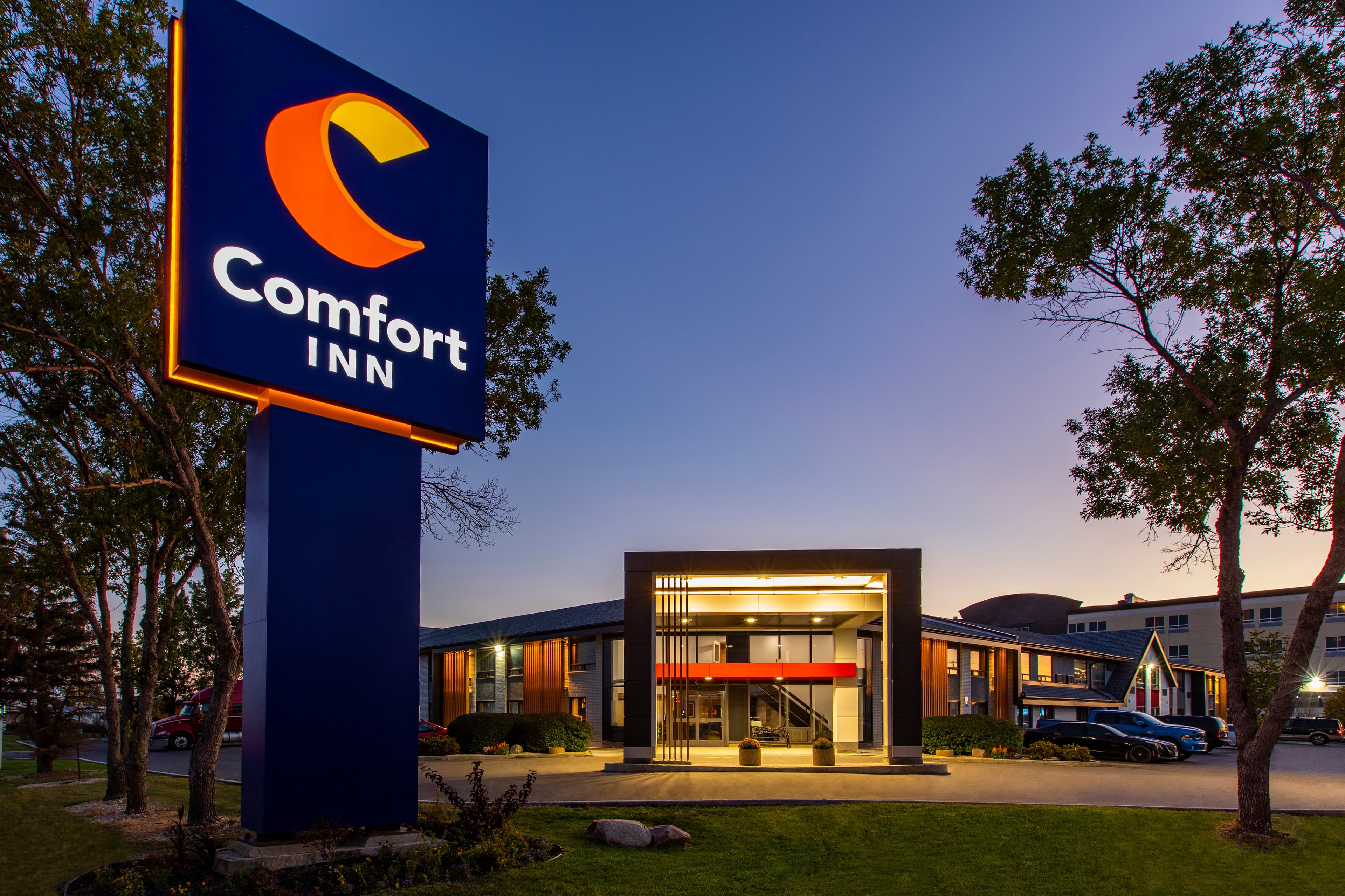 Comfort Inn South - Image 1