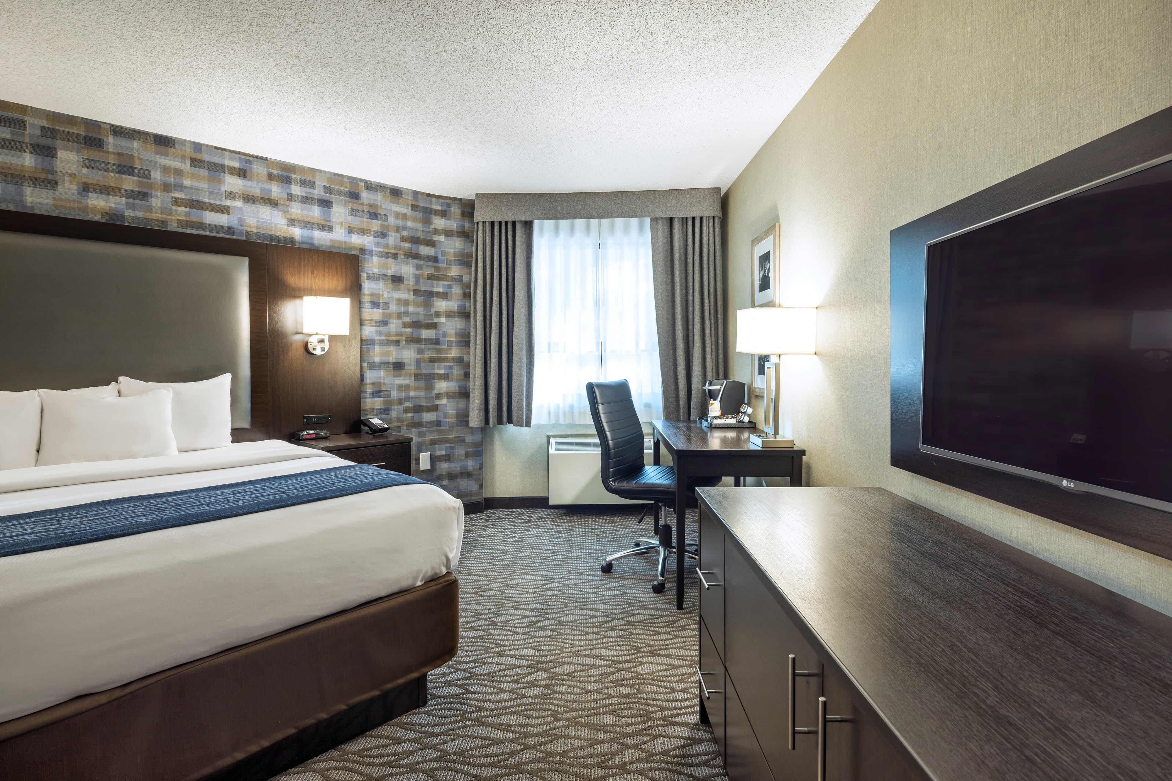 Comfort Inn Montreal Aeroport - Image 3