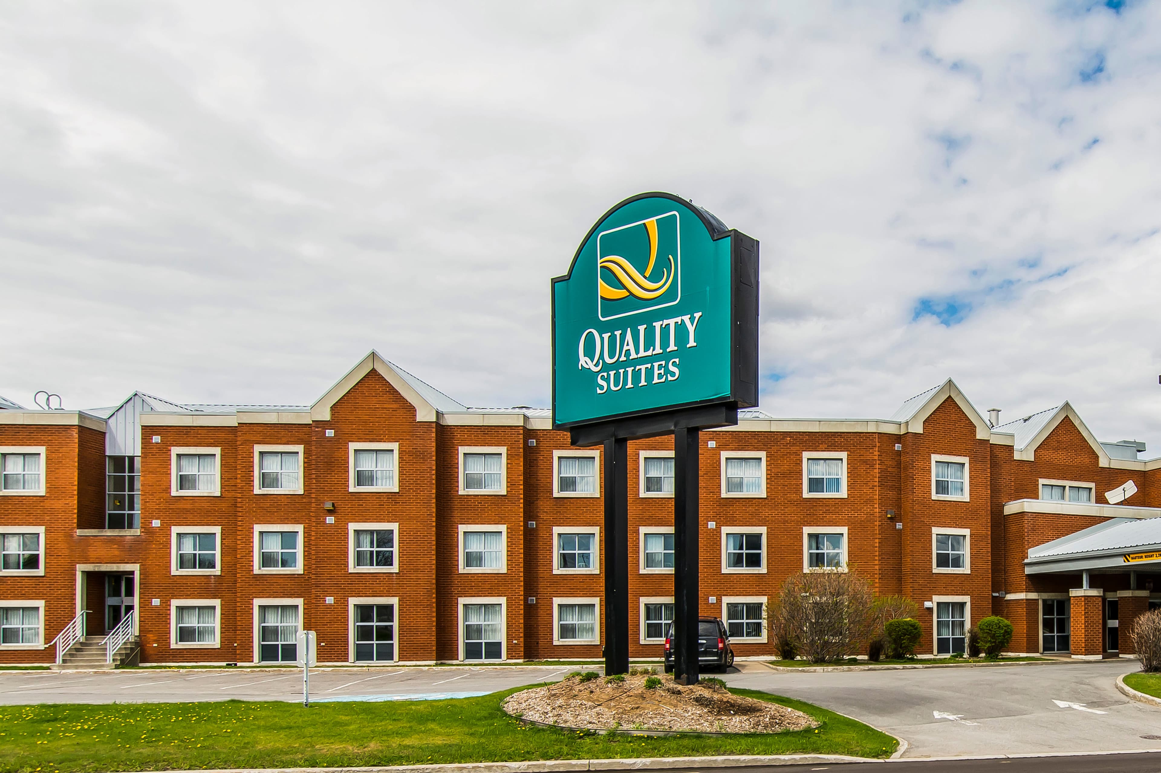Quality Suites - Image 1