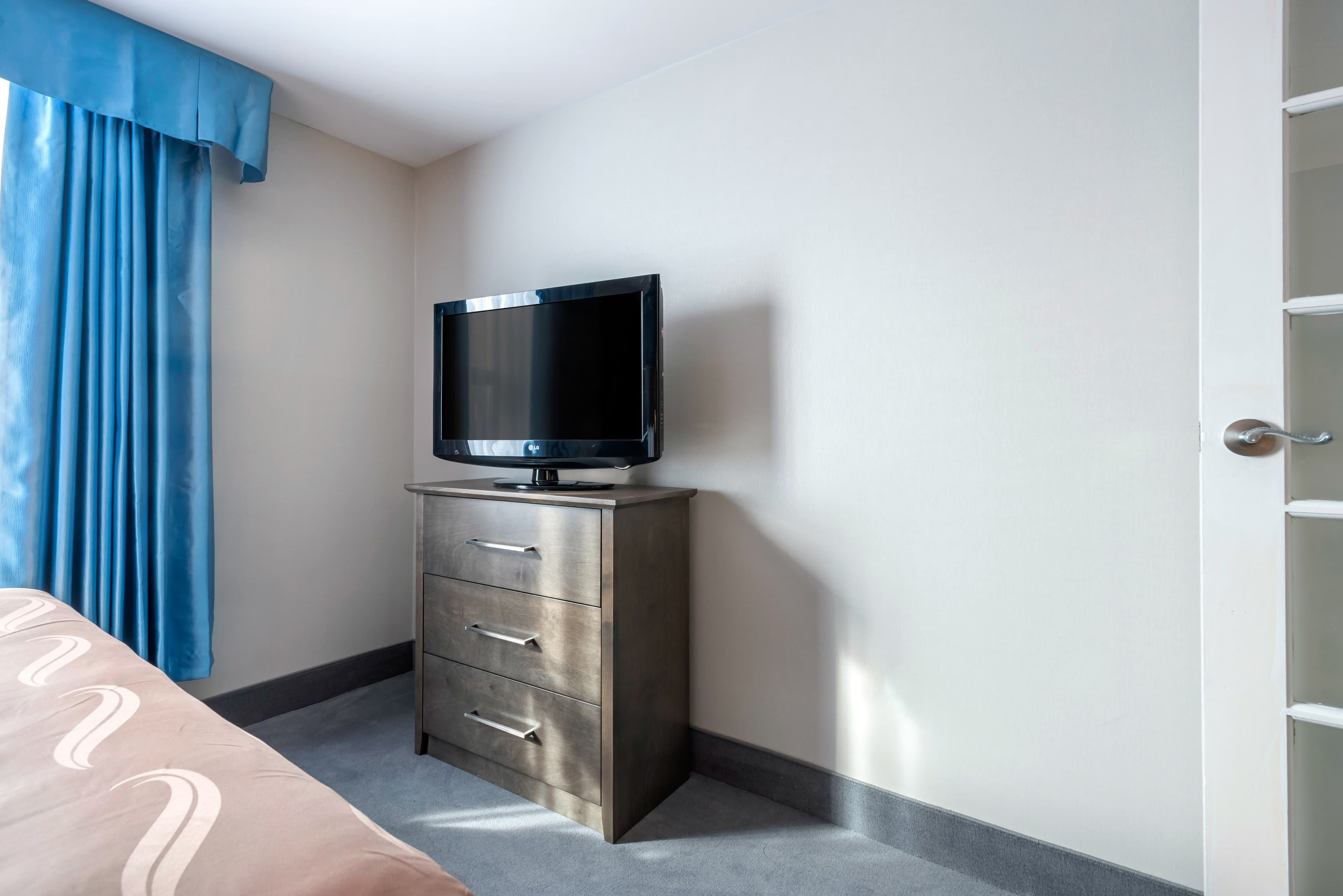 Quality Suites — 23