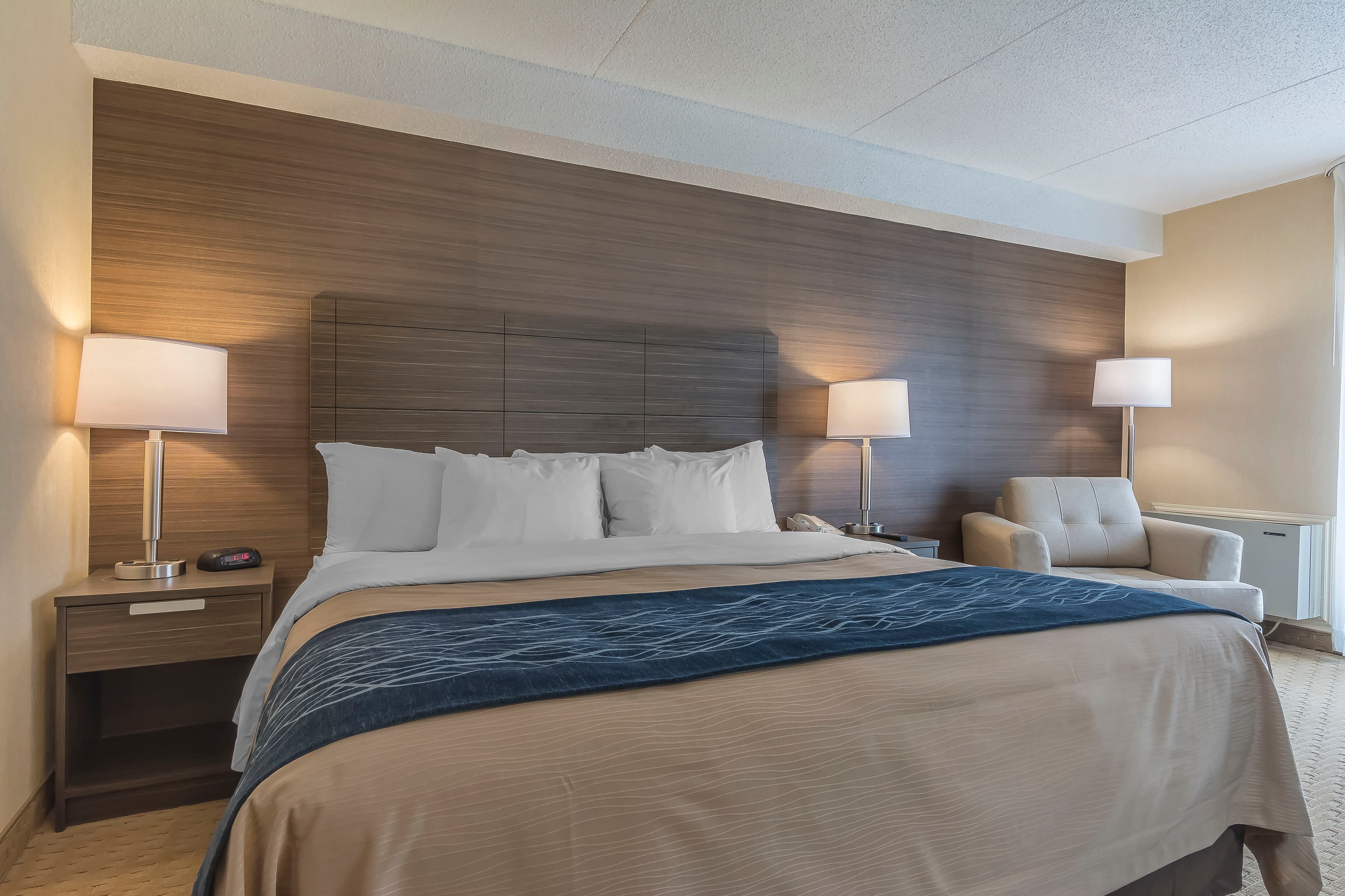 Comfort Inn - Image 5