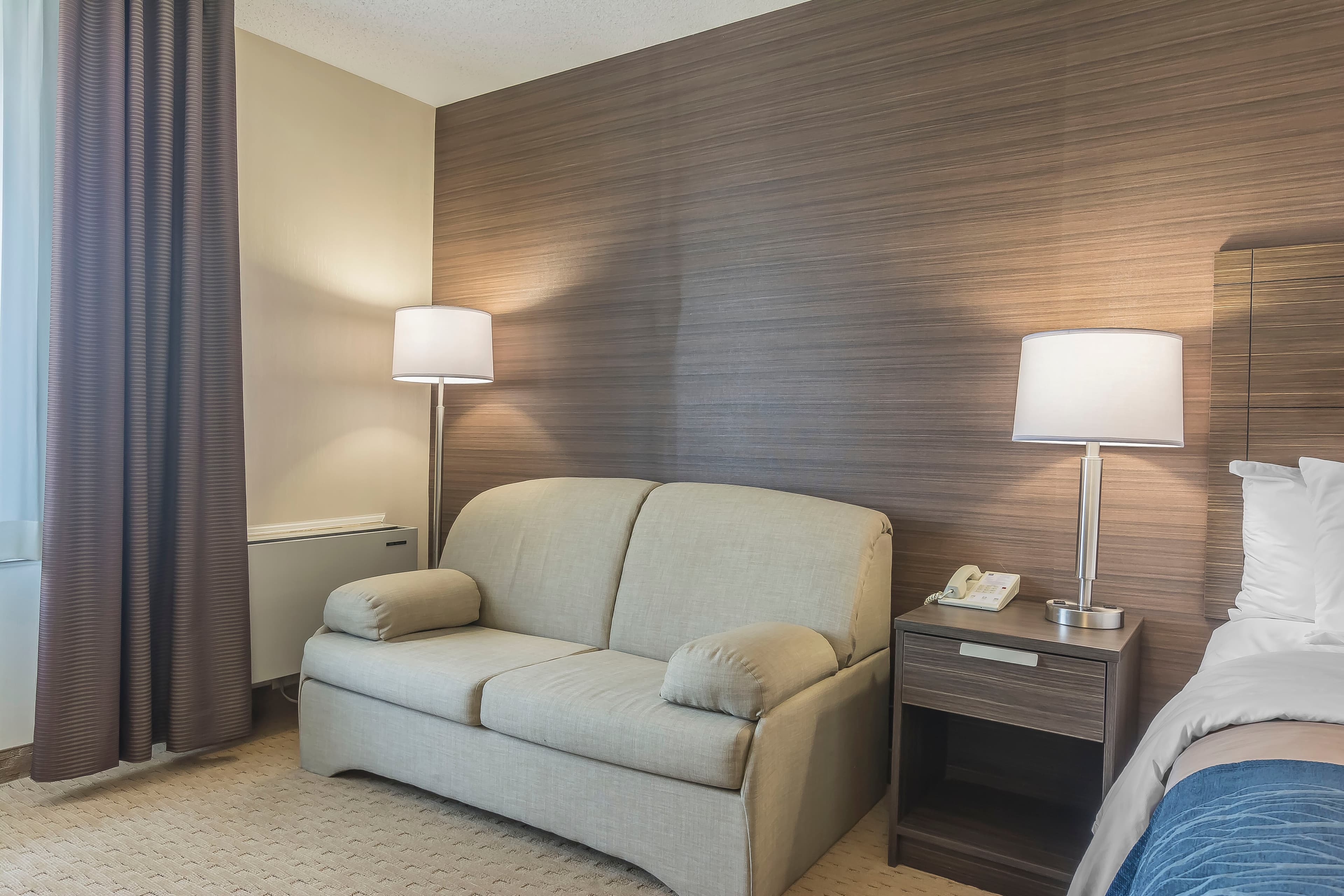 Comfort Inn - Image 2