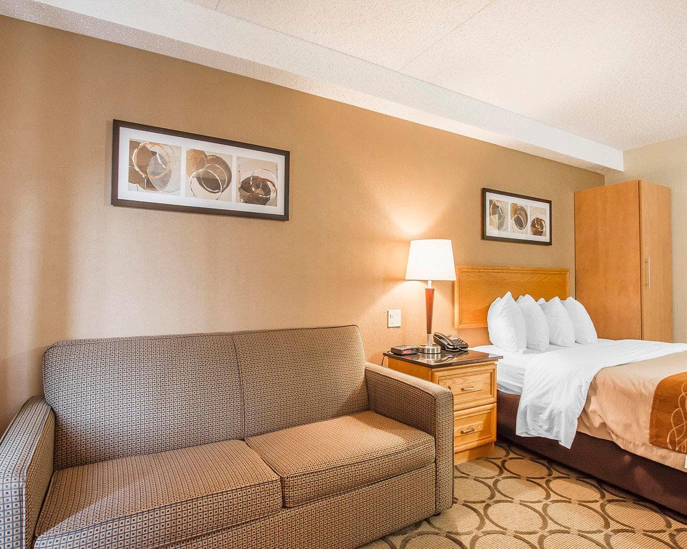 Comfort Inn - Image 3