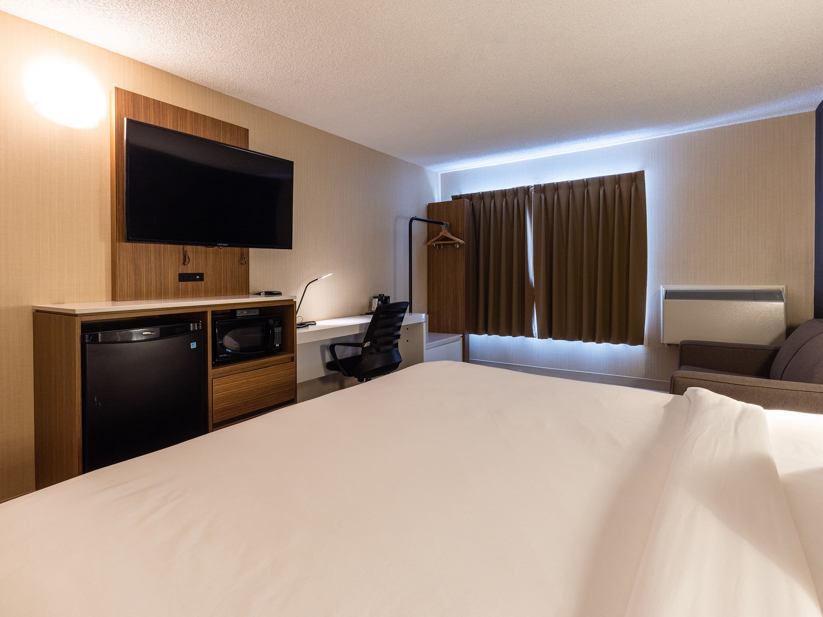 Comfort Inn - Image 3