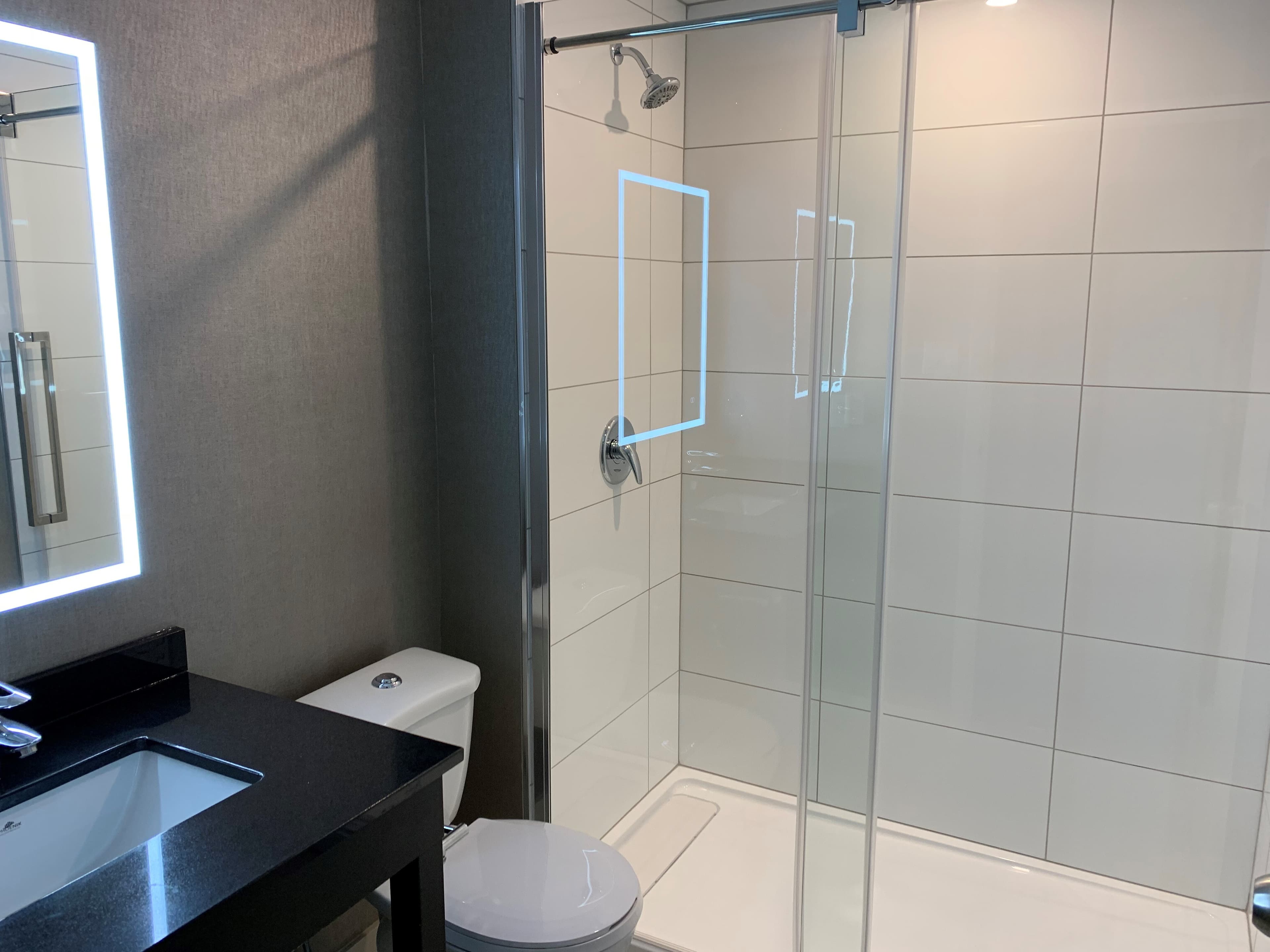 Comfort Inn - Image 5