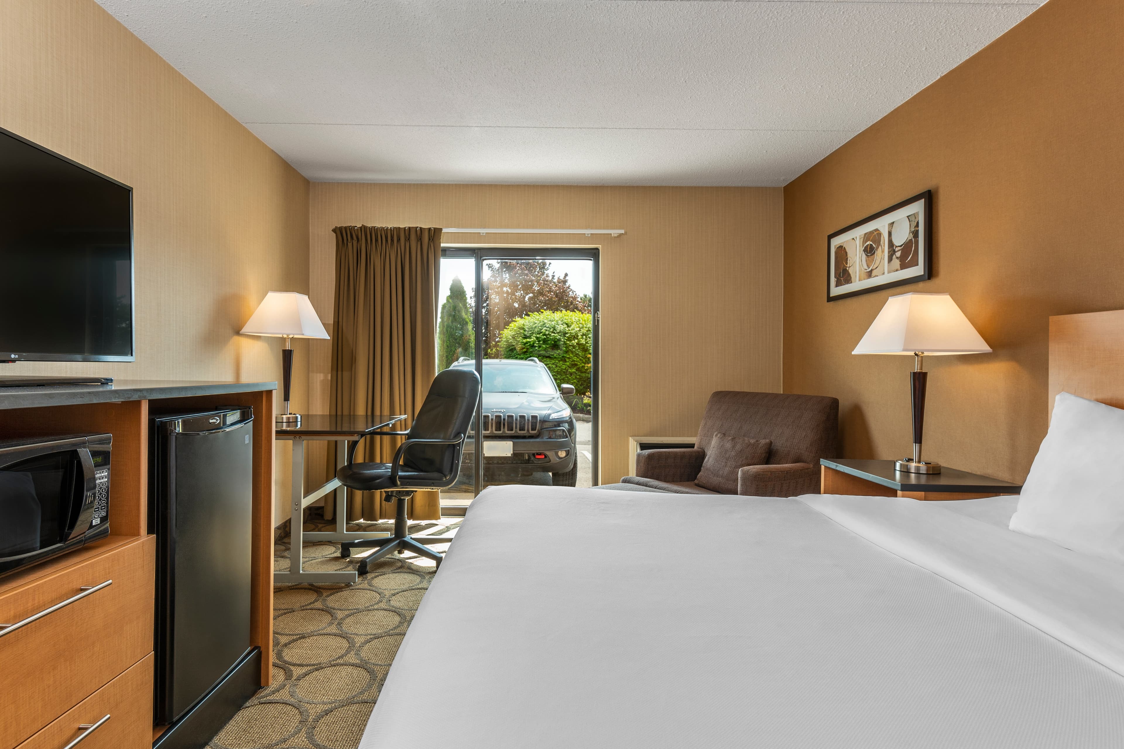 Comfort Inn - Image 3