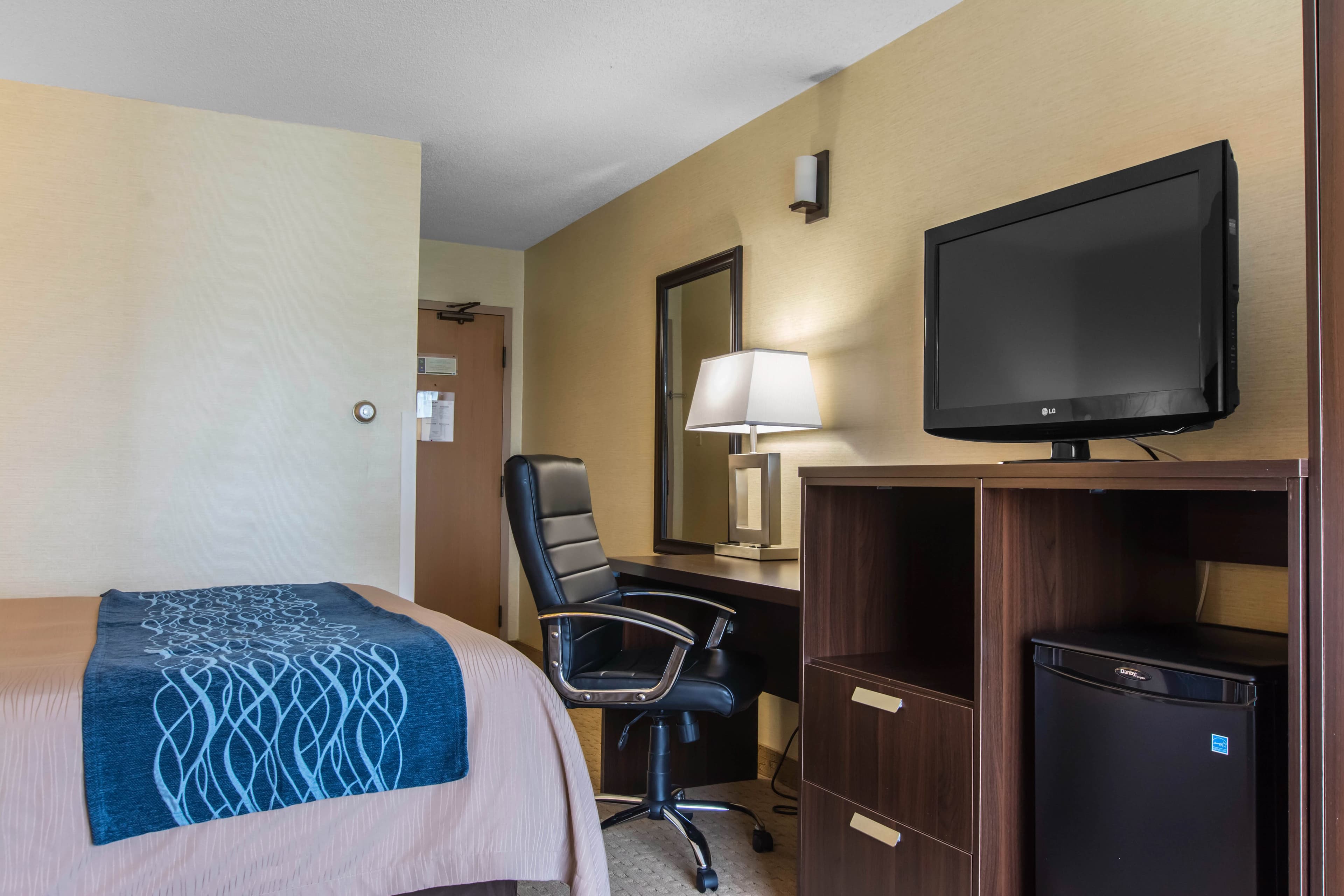 Comfort Inn — 9