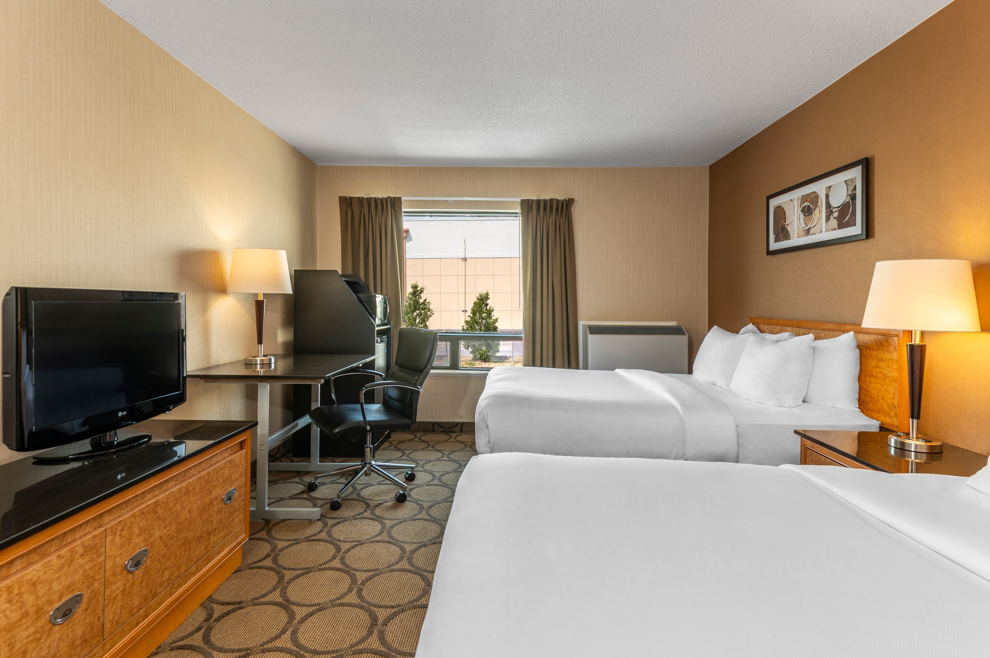 Comfort Inn - Image 3