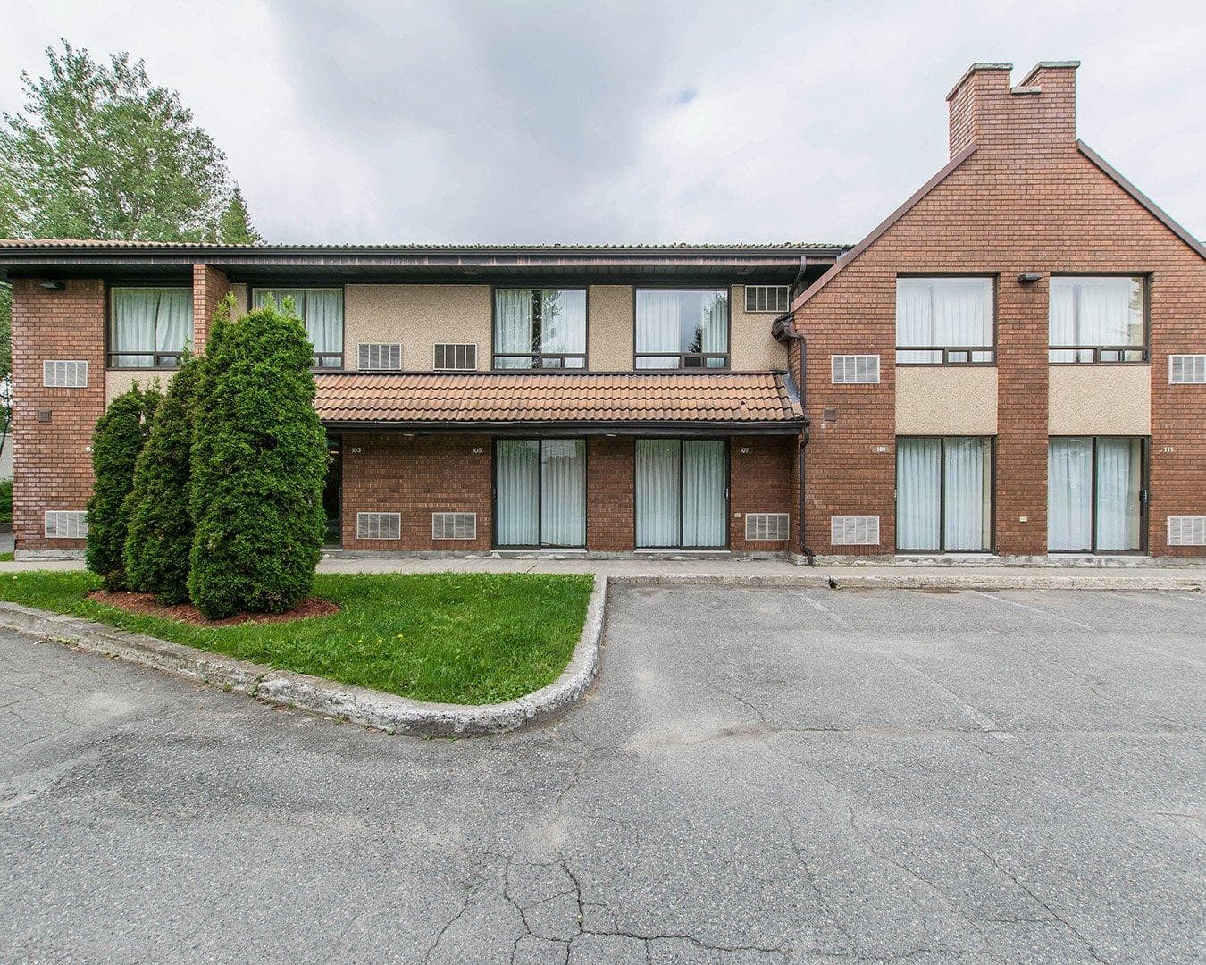 Comfort Inn - Image 1