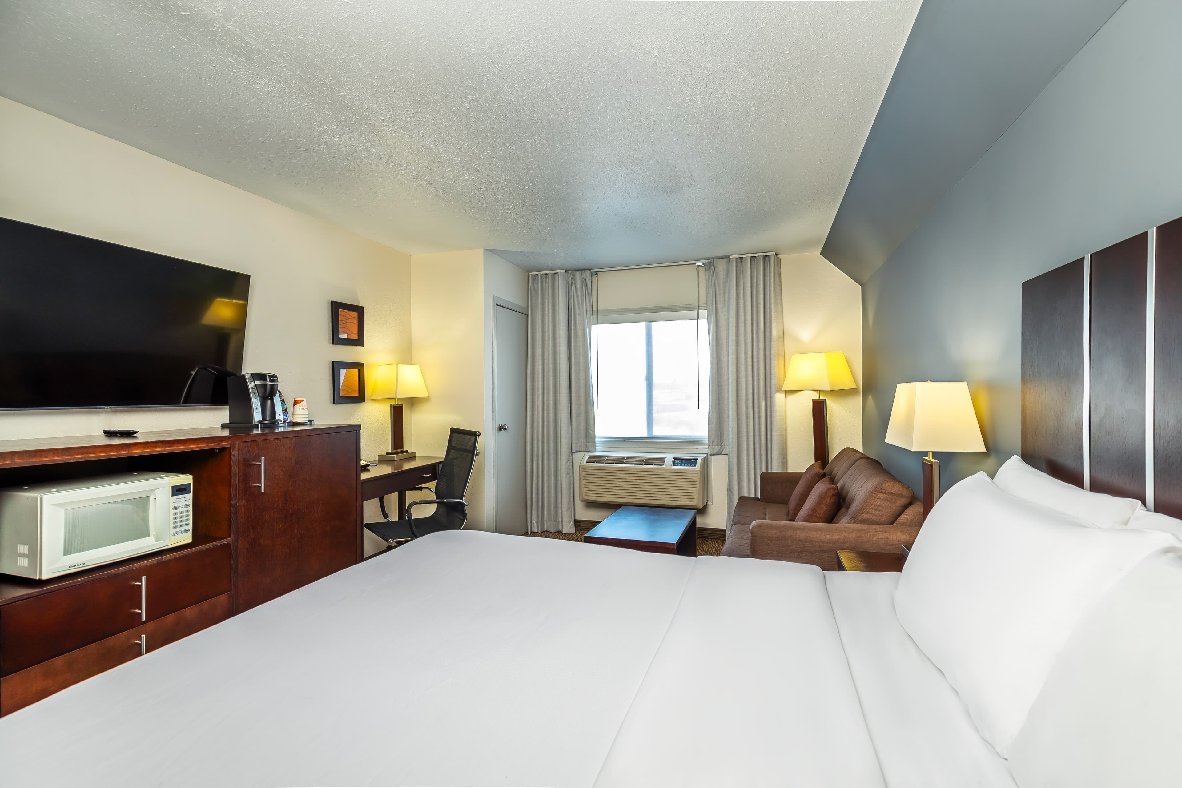 Comfort Inn & Suites — 12