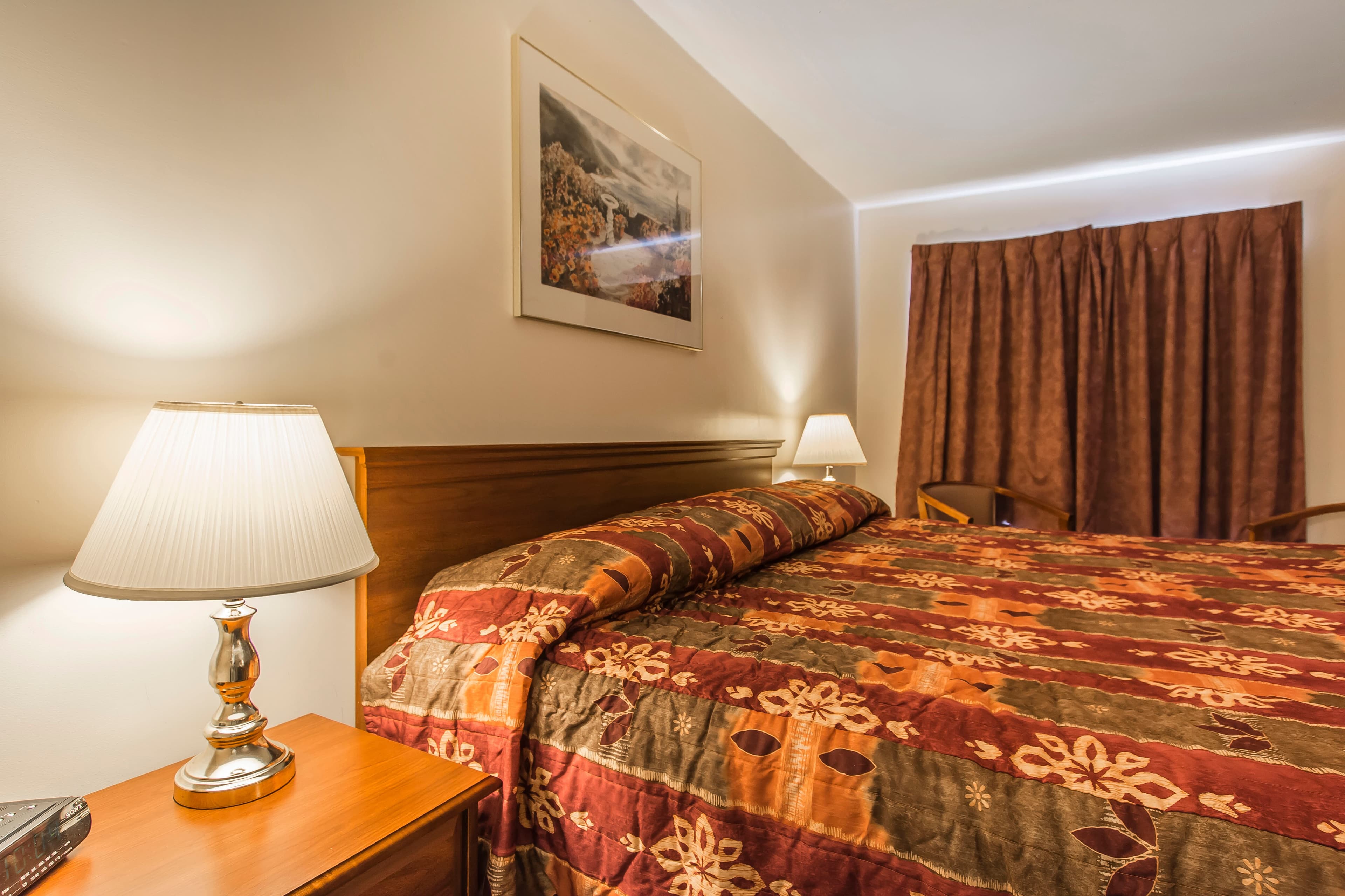 Econo Lodge Inn & Suites — 14