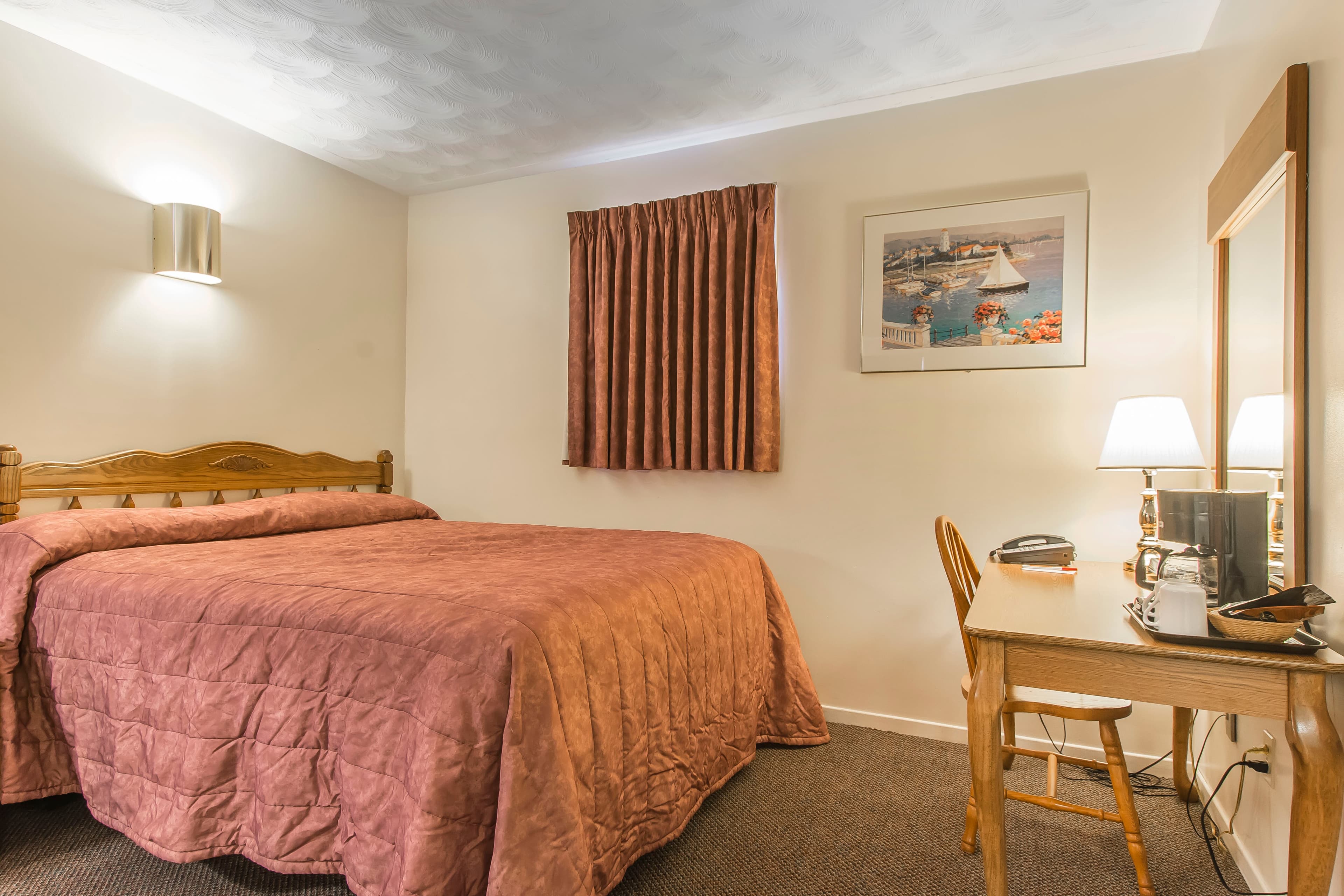 Econo Lodge Inn & Suites — 24