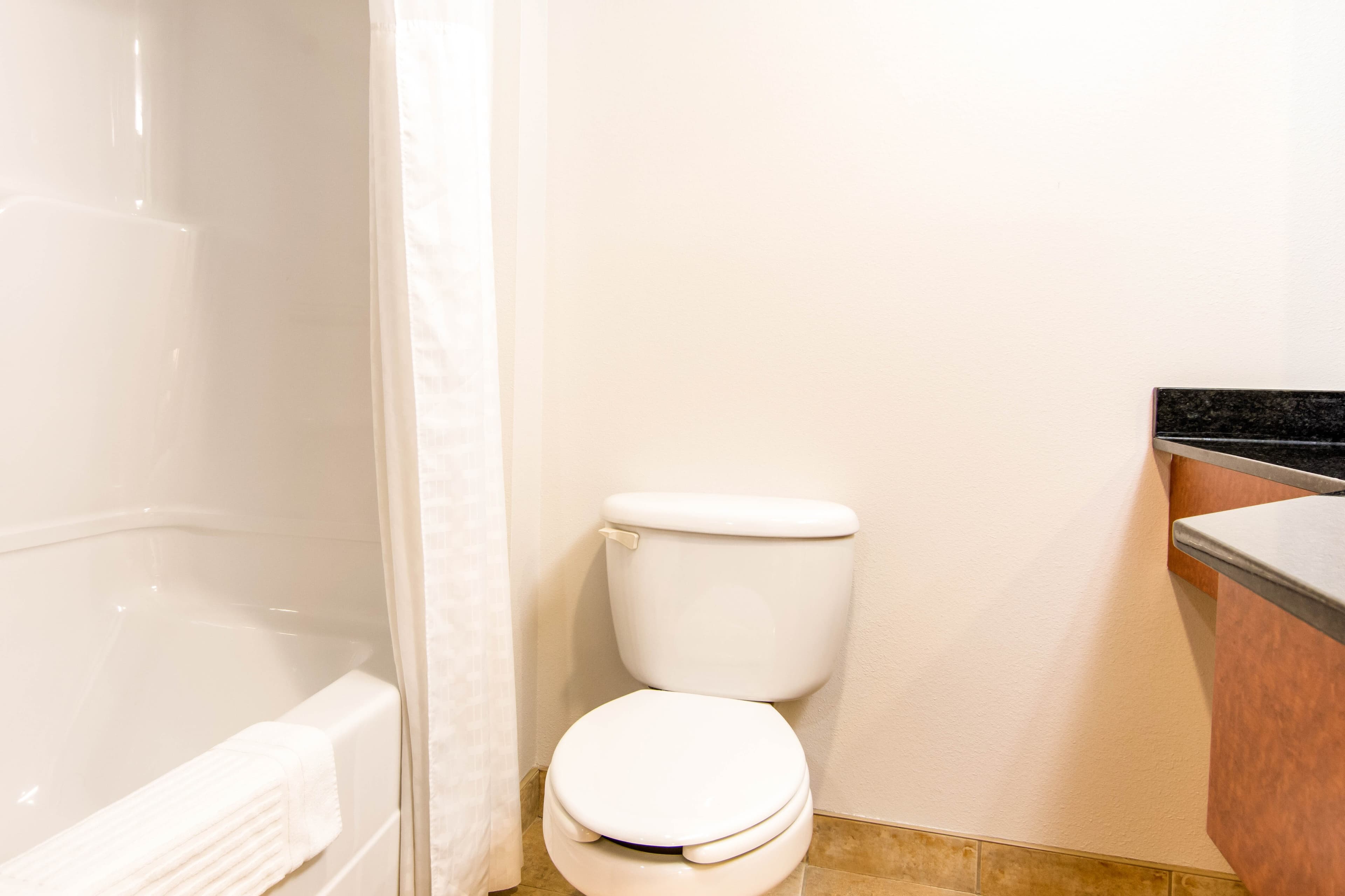 Comfort Inn & Suites — 6