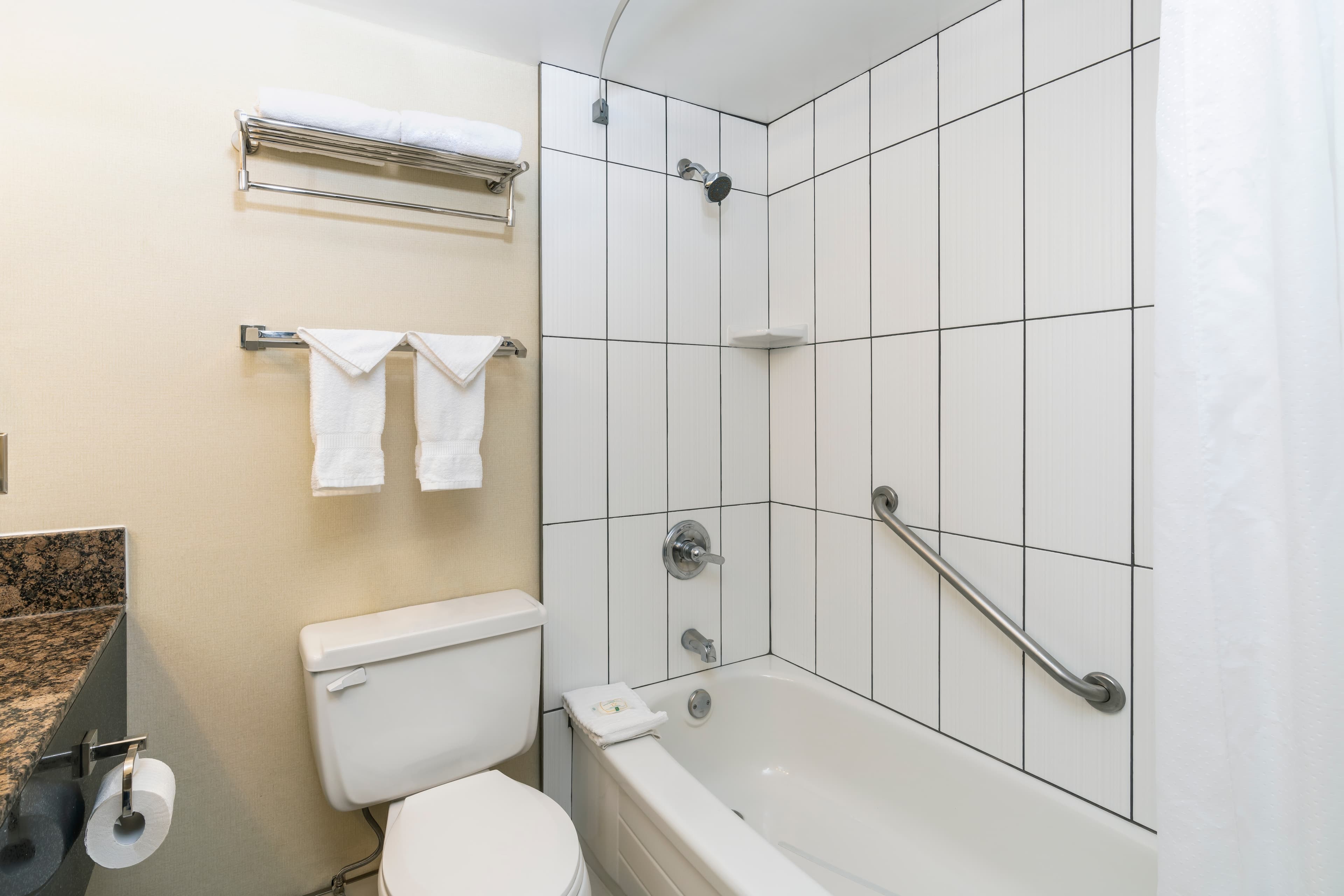 Quality Inn Downtown Inner Harbour — 15