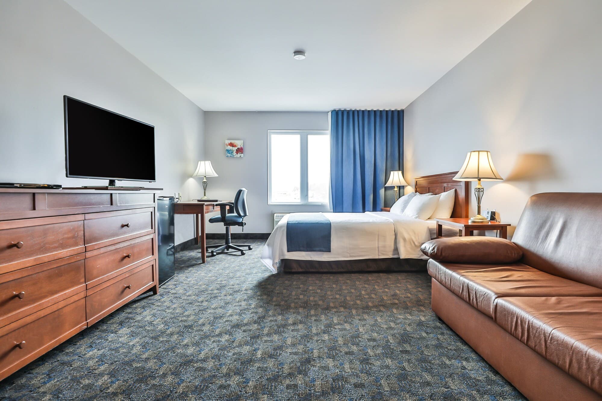 Comfort Inn & Suites — 9