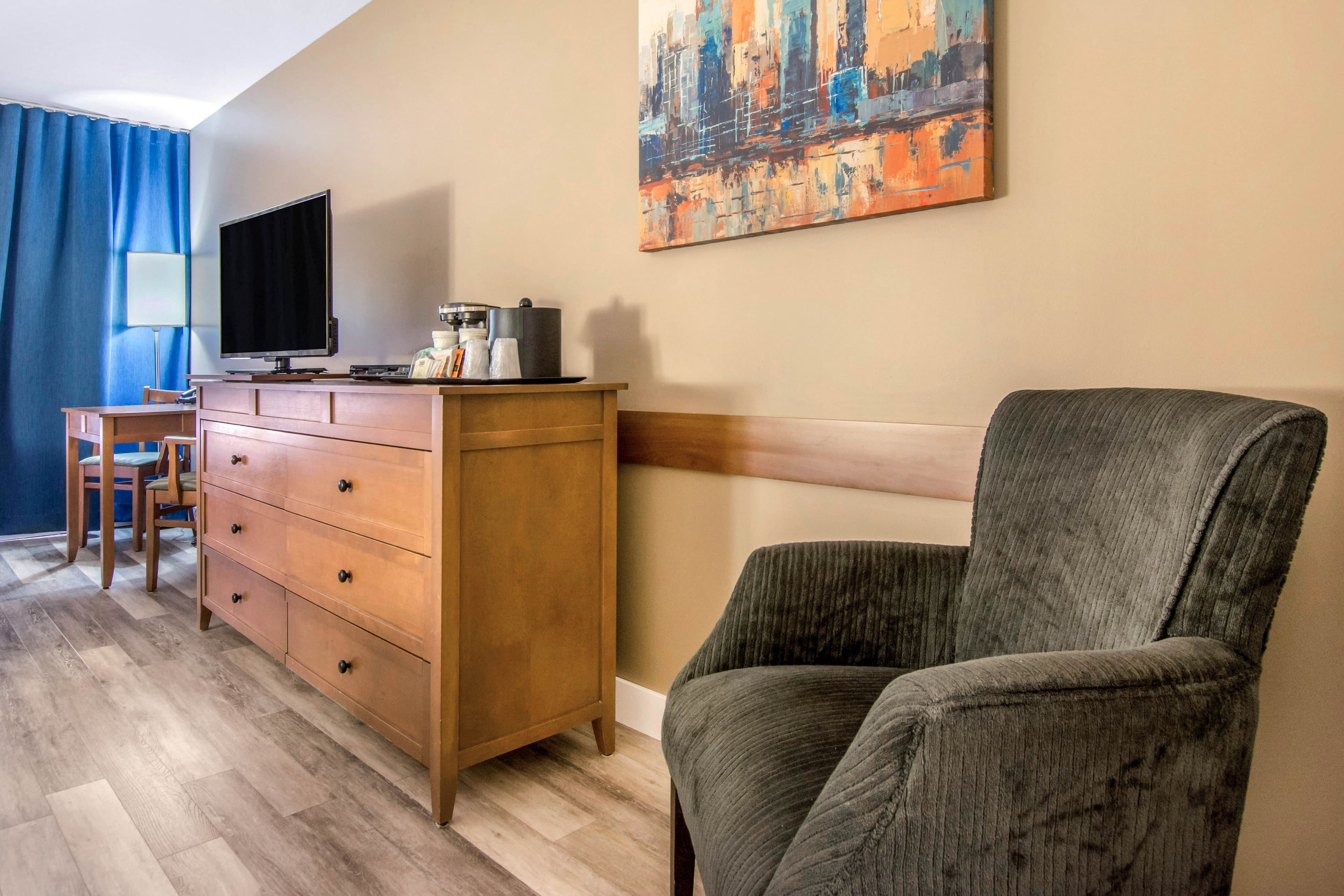 Comfort Inn & Suites — 12