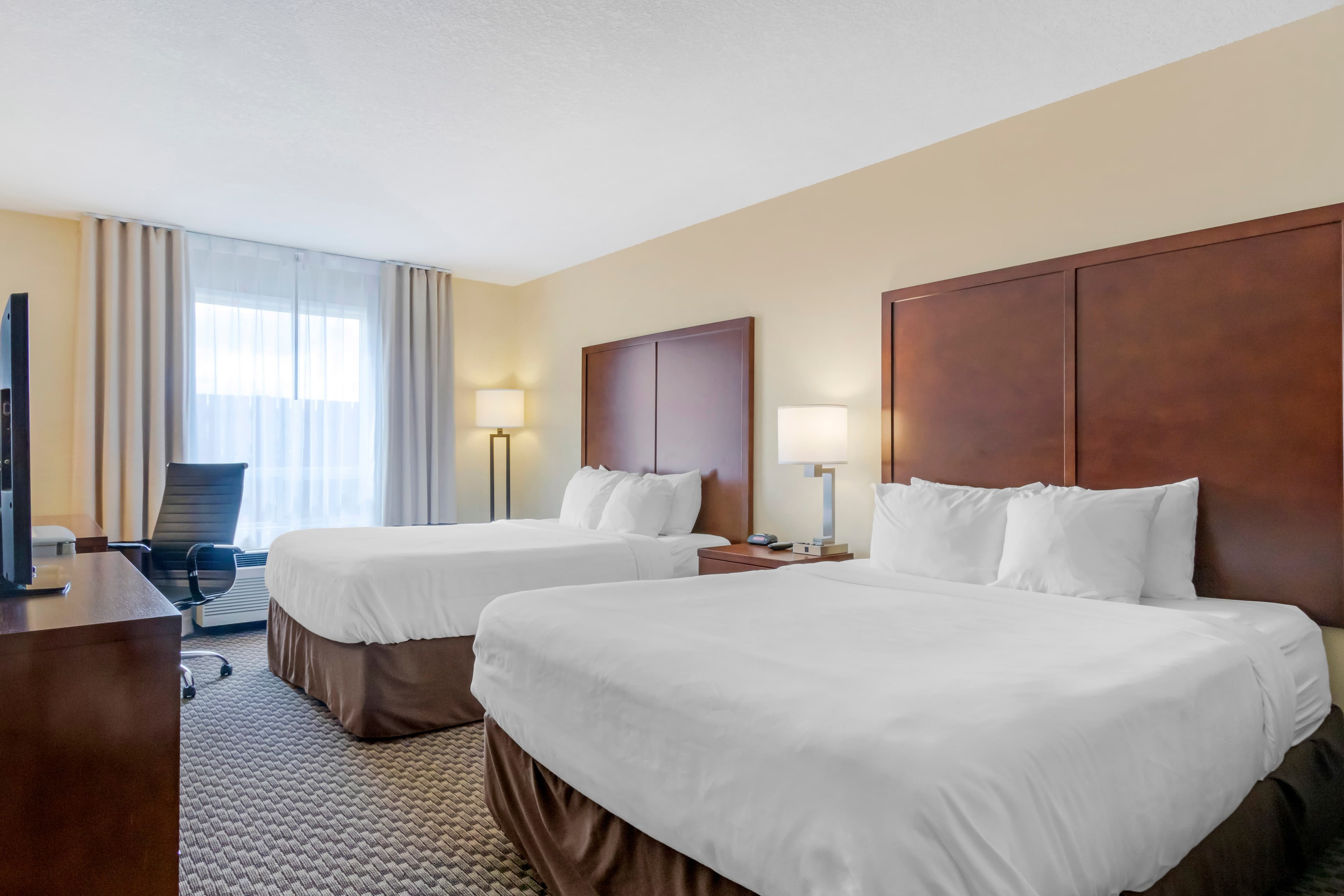 Comfort Inn - Image 2
