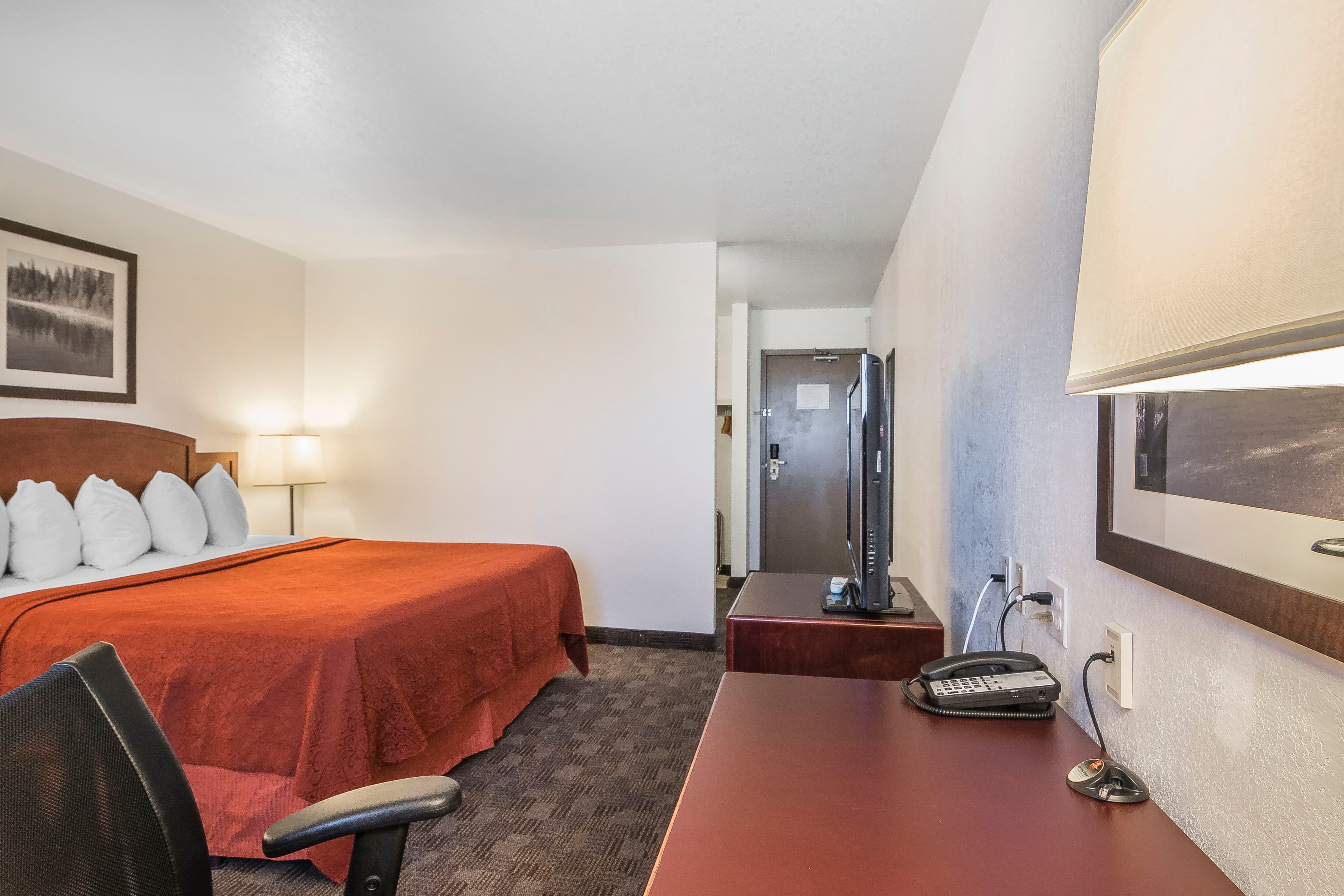 Quality Hotel & Conference Centre - Image 2