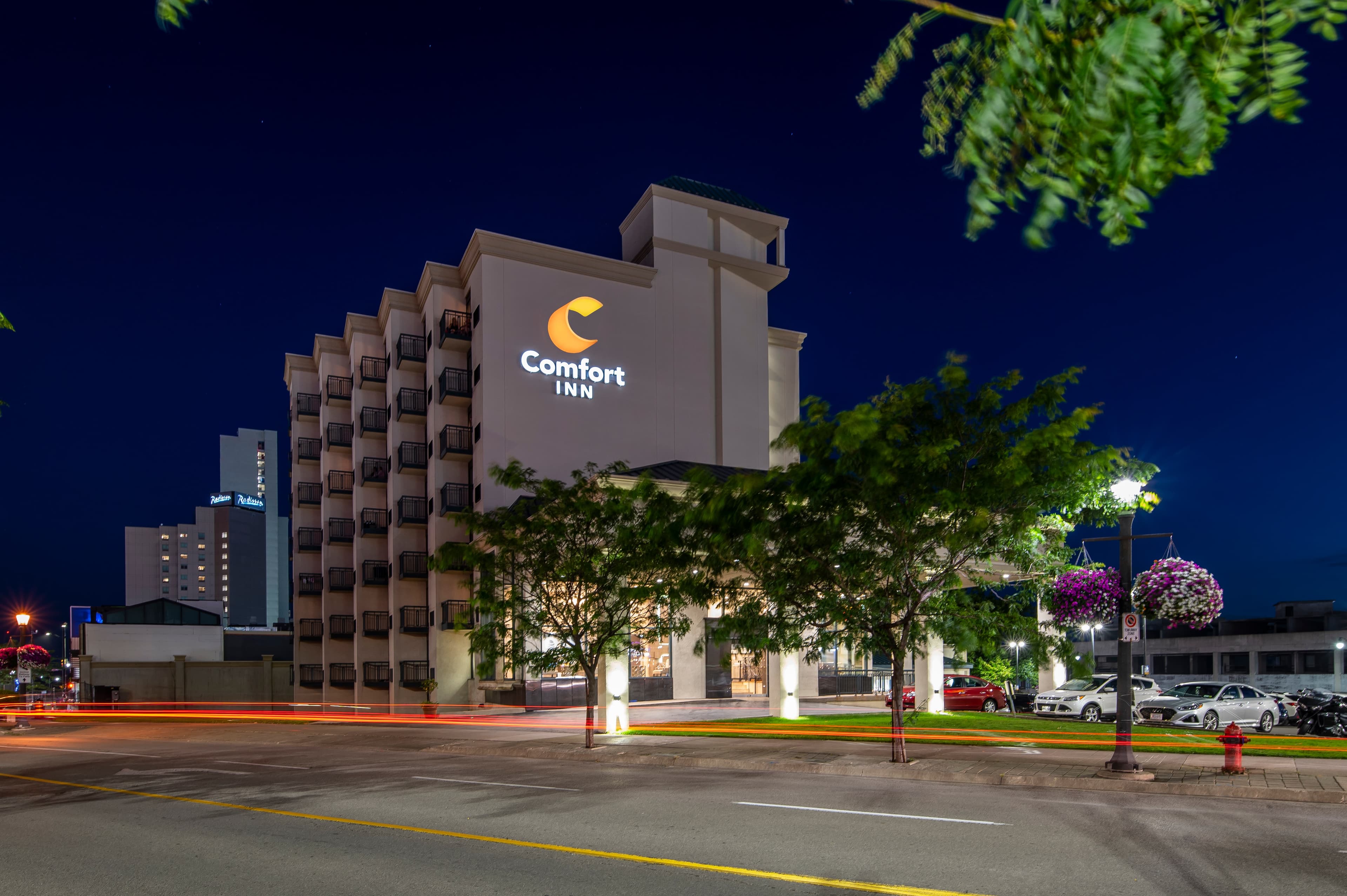 Comfort Inn Fallsview - Image 1