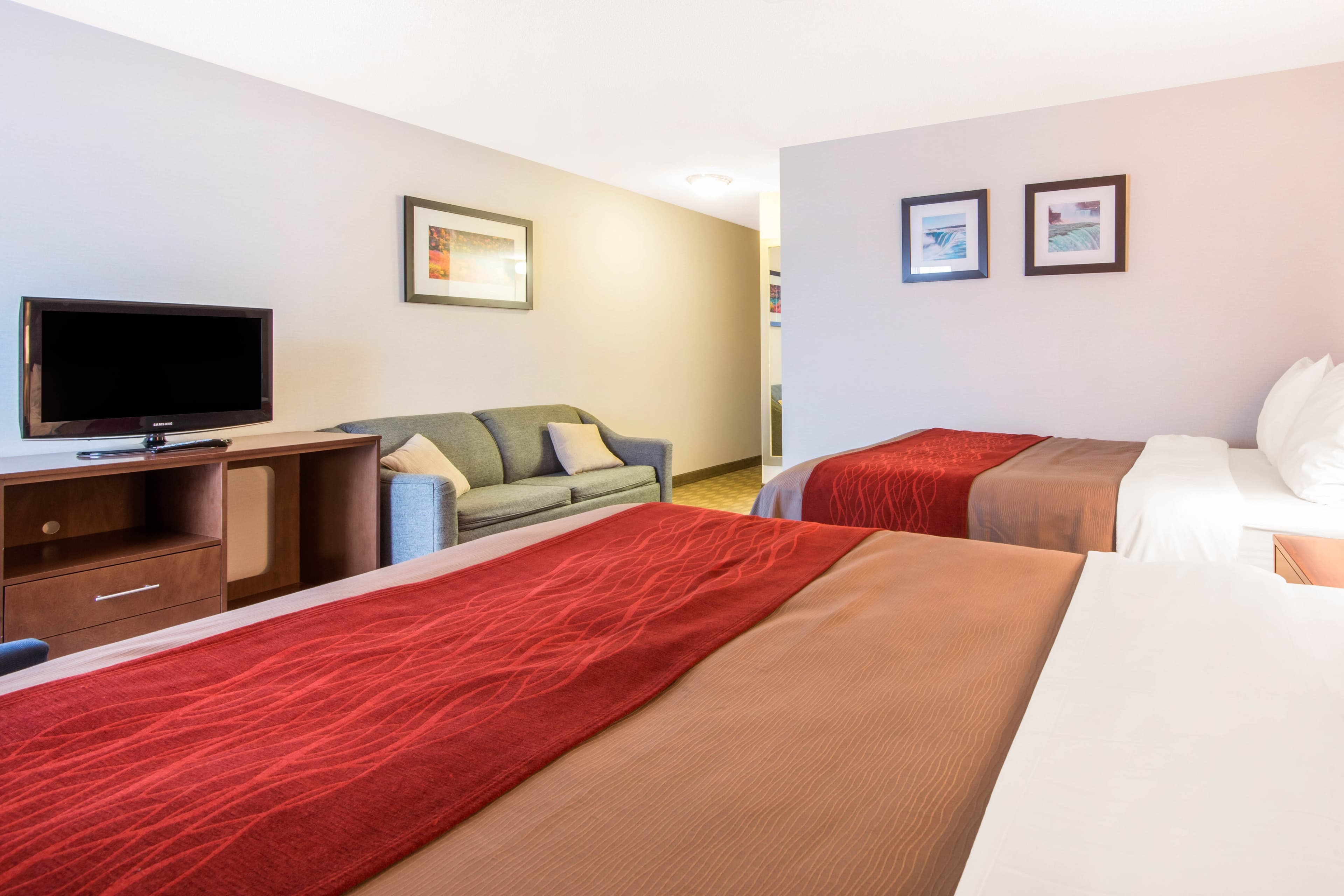 Comfort Inn Fallsview — 41