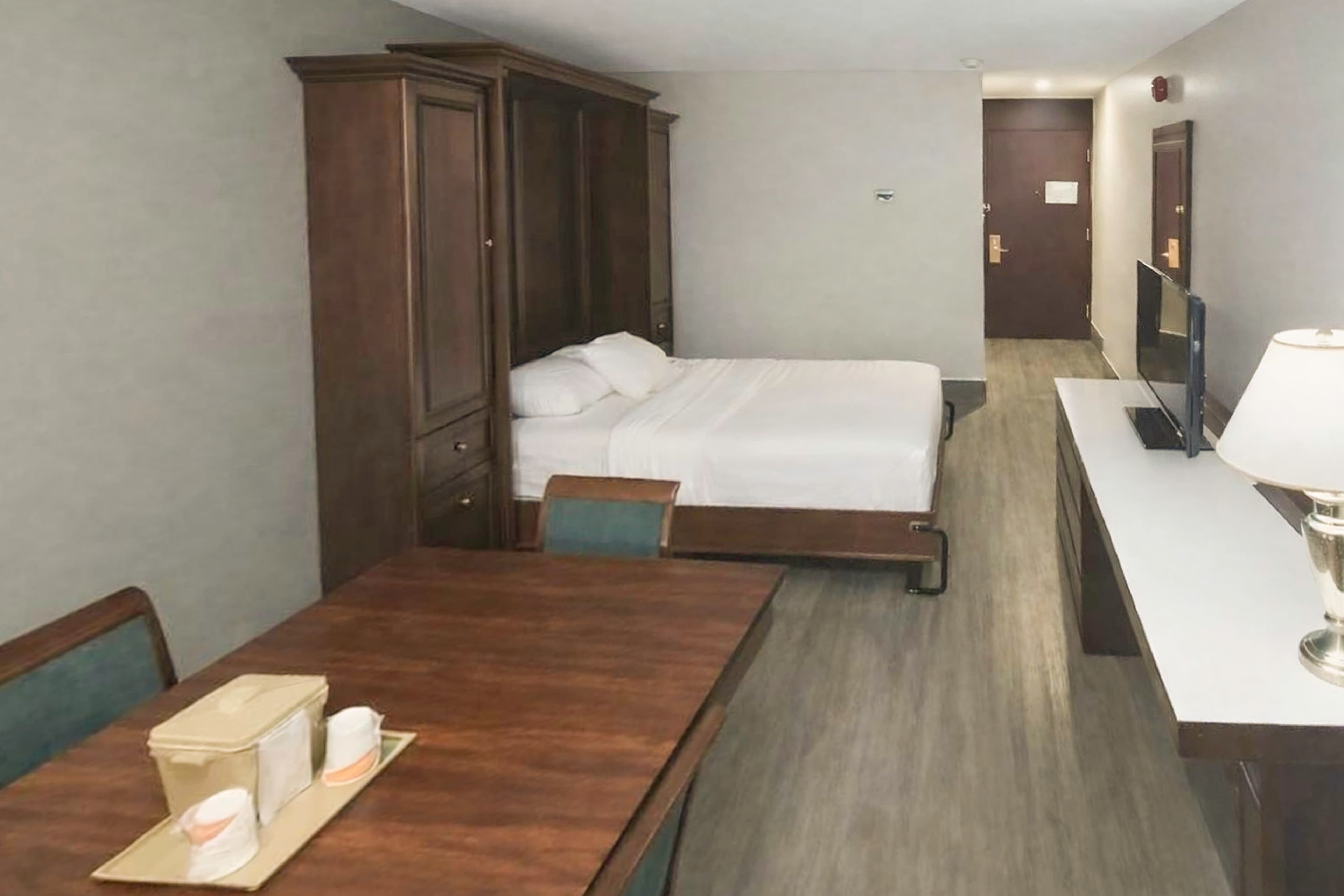 Quality Inn & Suites — 31