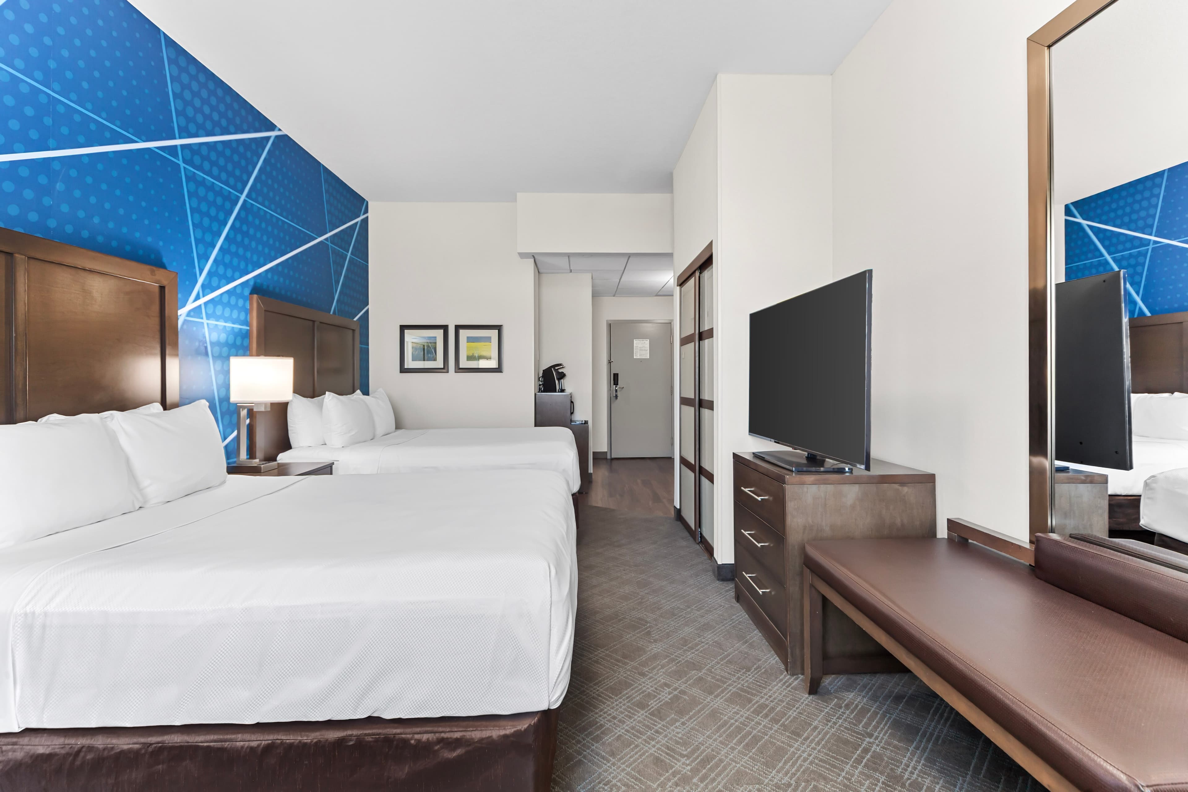 Comfort Inn & Suites — 20