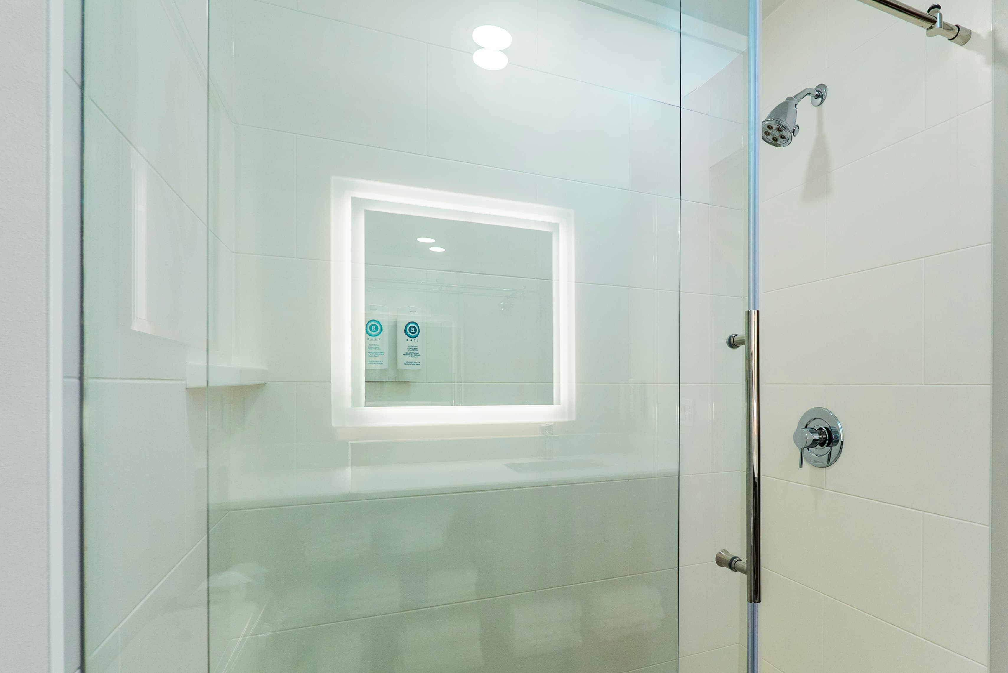 Comfort Suites Kelowna — 3
