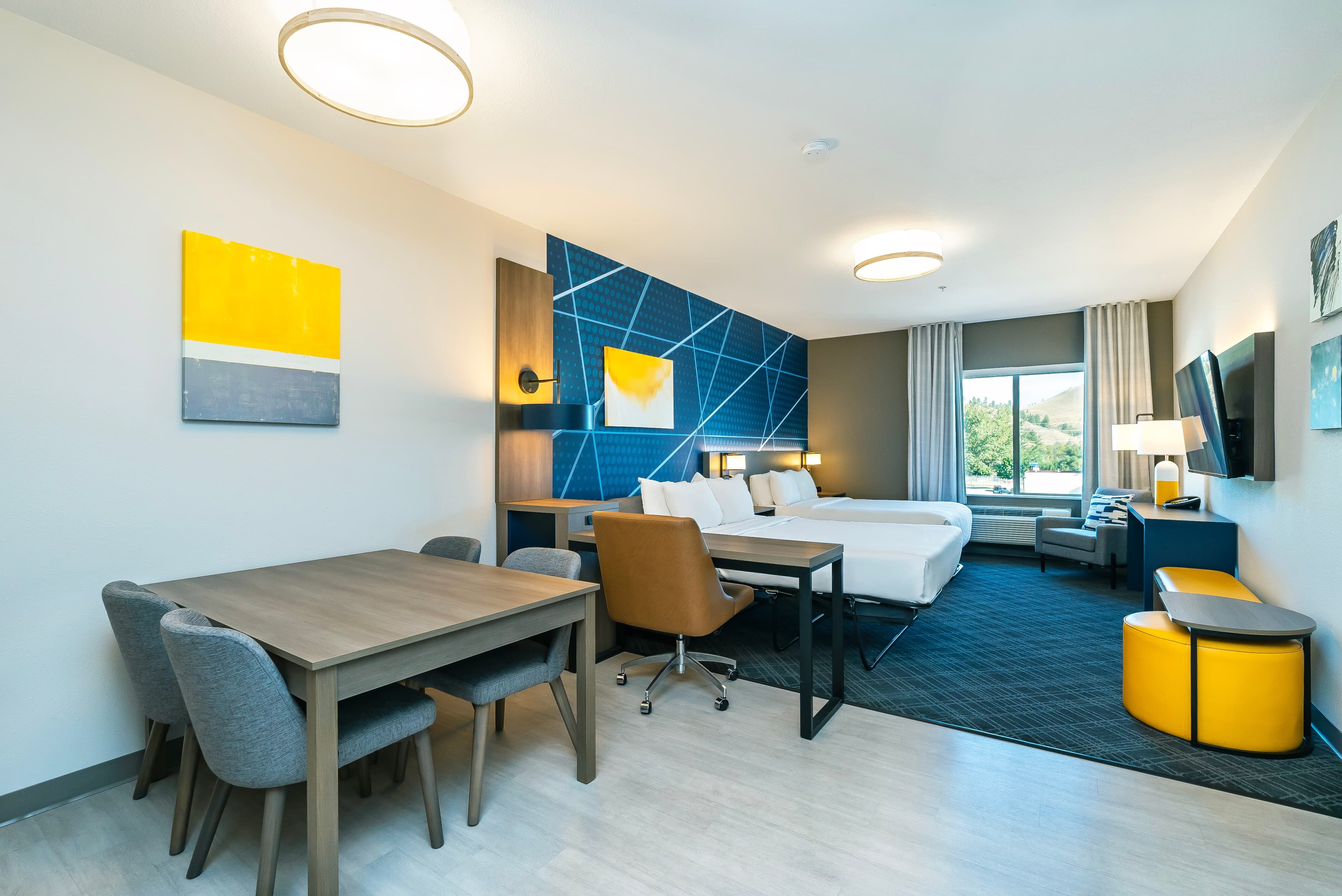 Comfort Suites Kelowna — 7