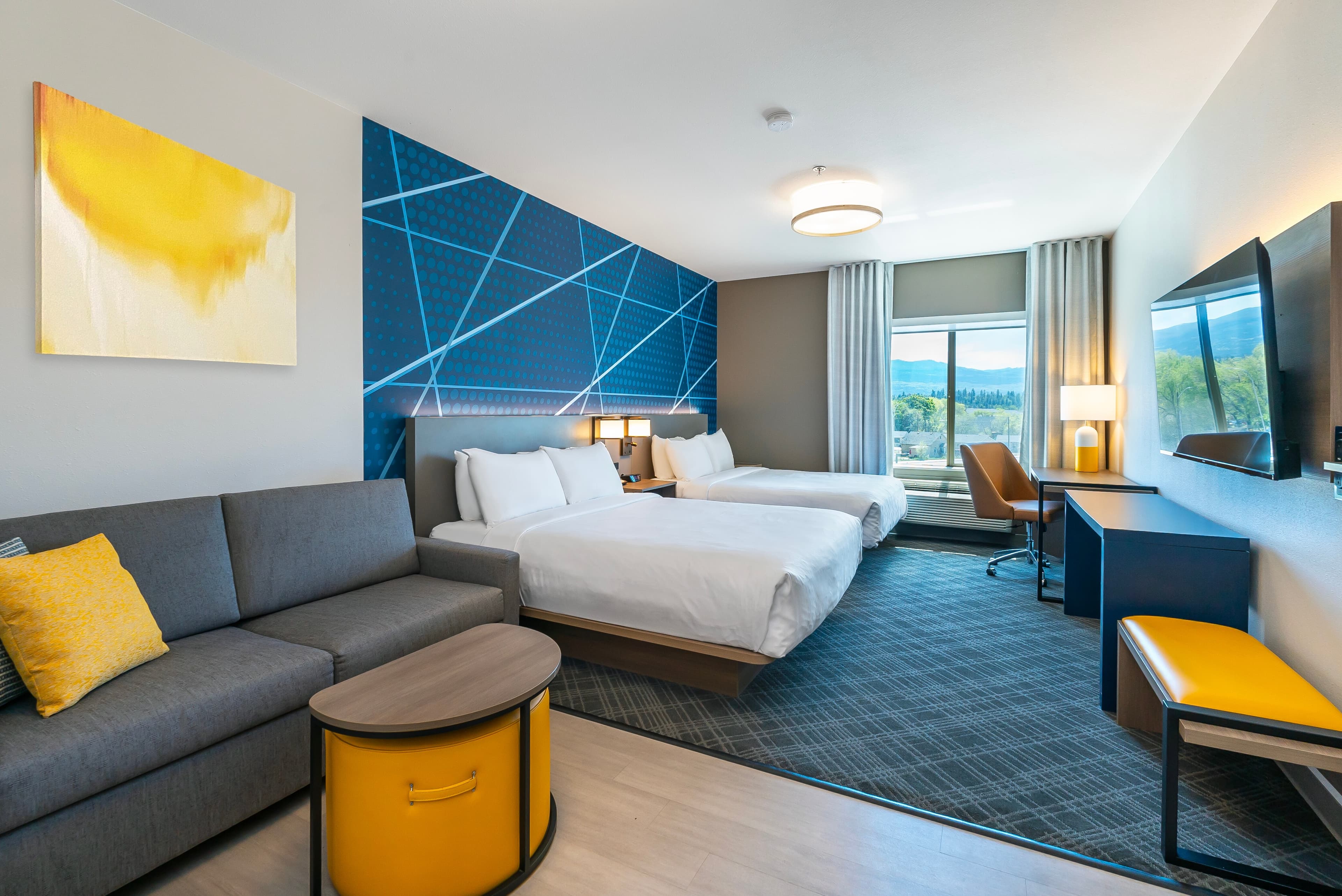 Comfort Suites Kelowna — 17