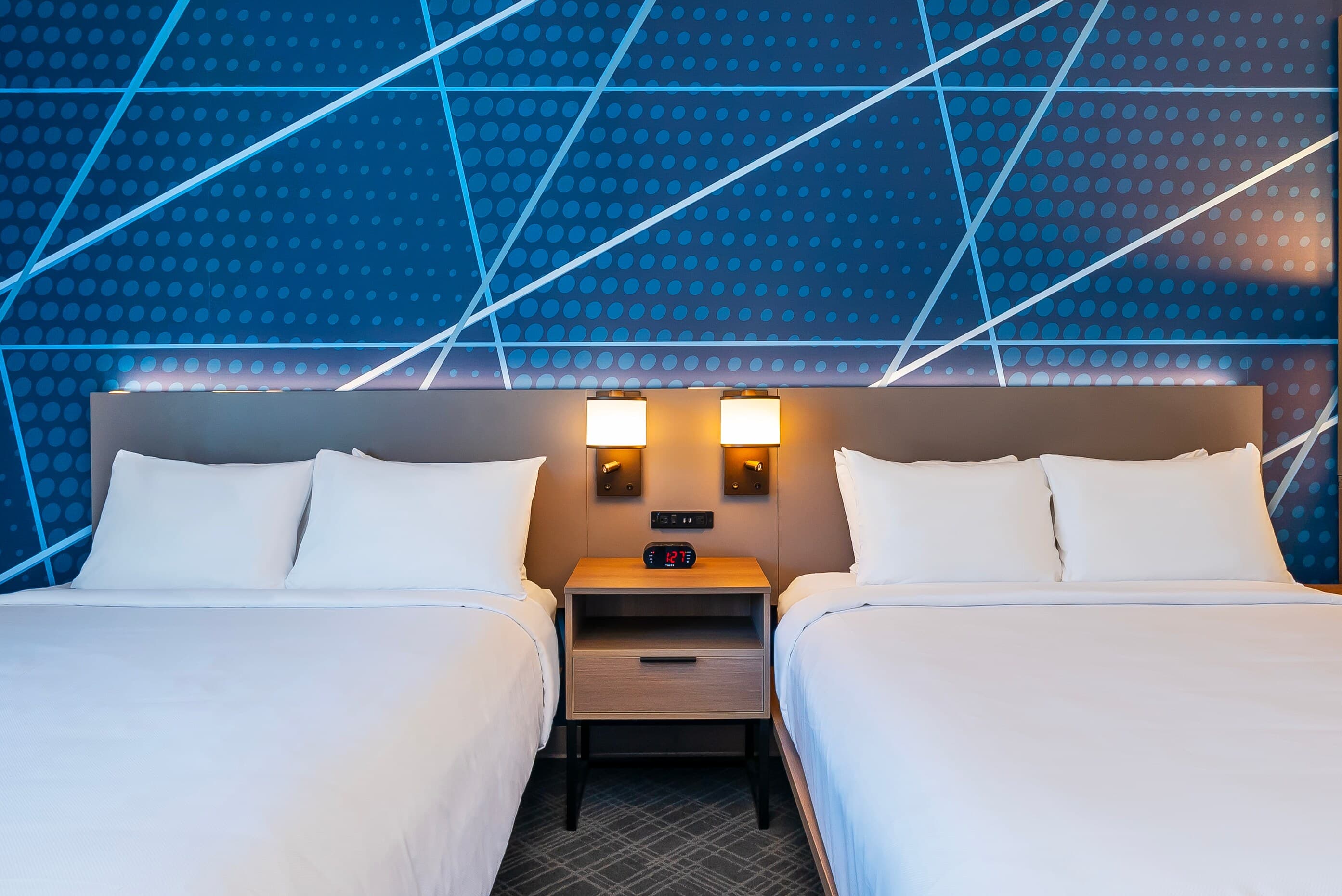 Comfort Suites Kelowna — 19