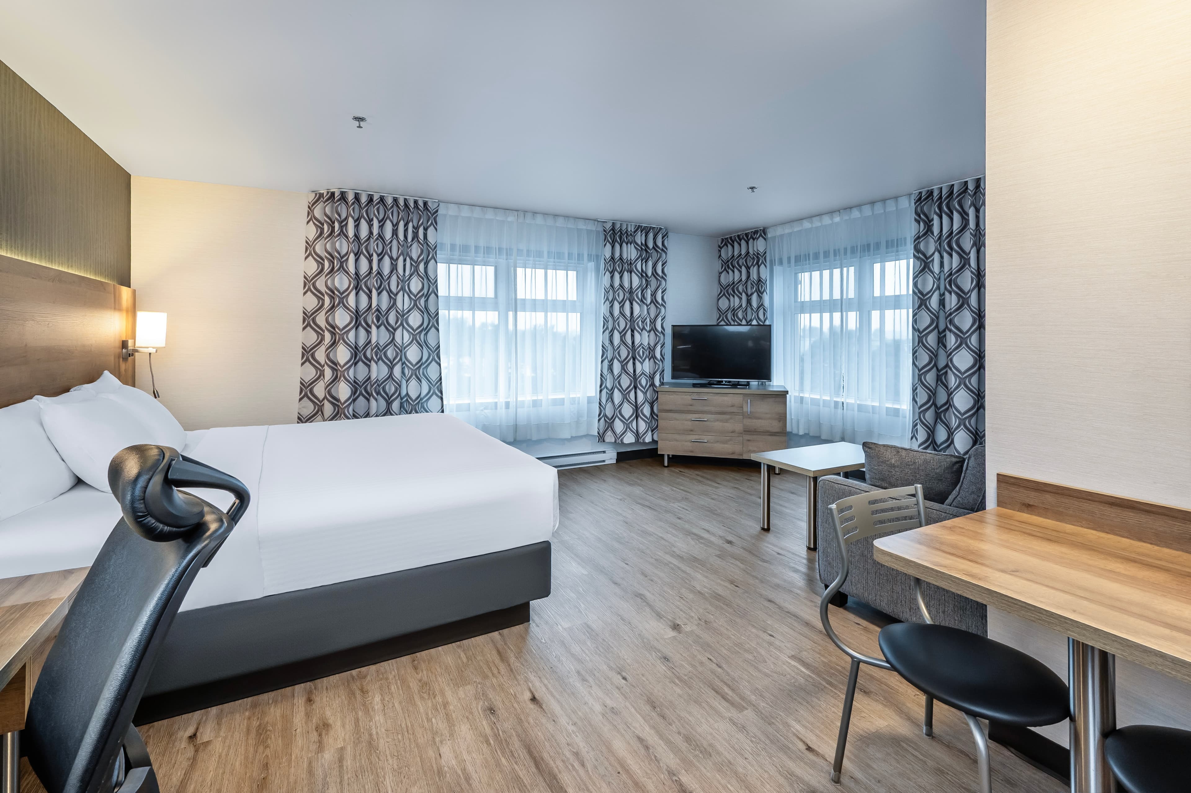 Quality Suites - Image 3