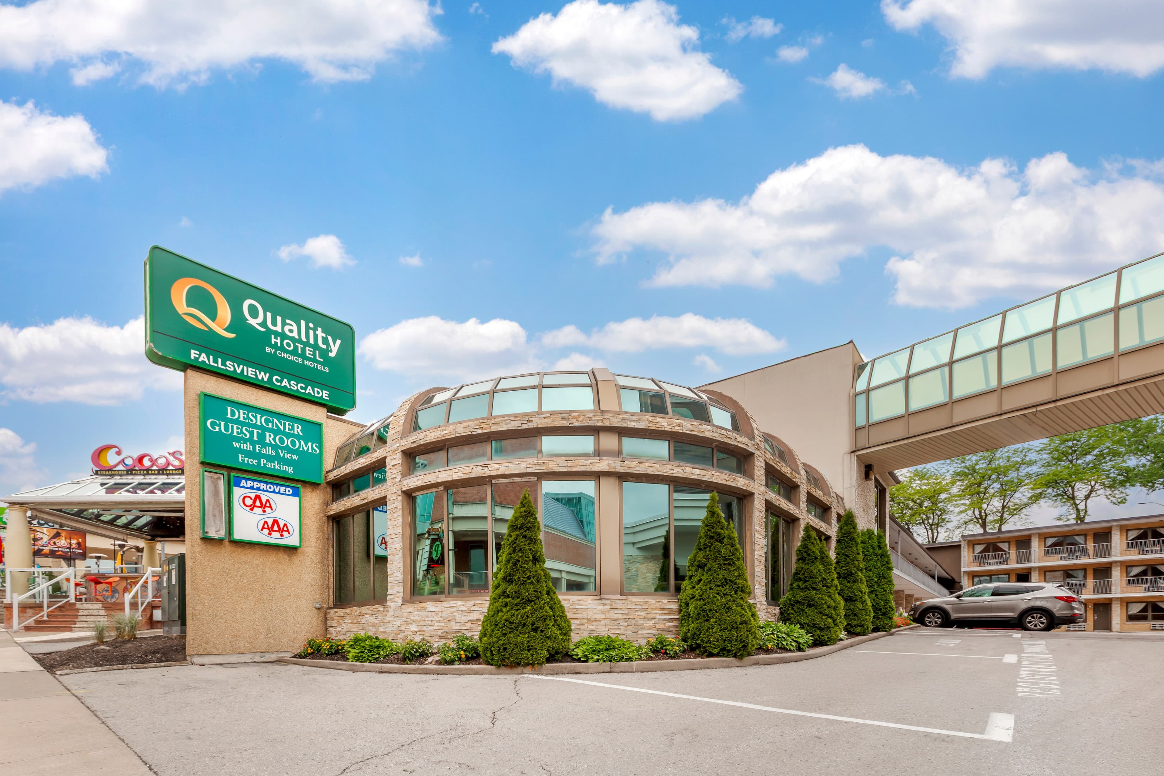Quality Hotel Fallsview Cascade - Image 1