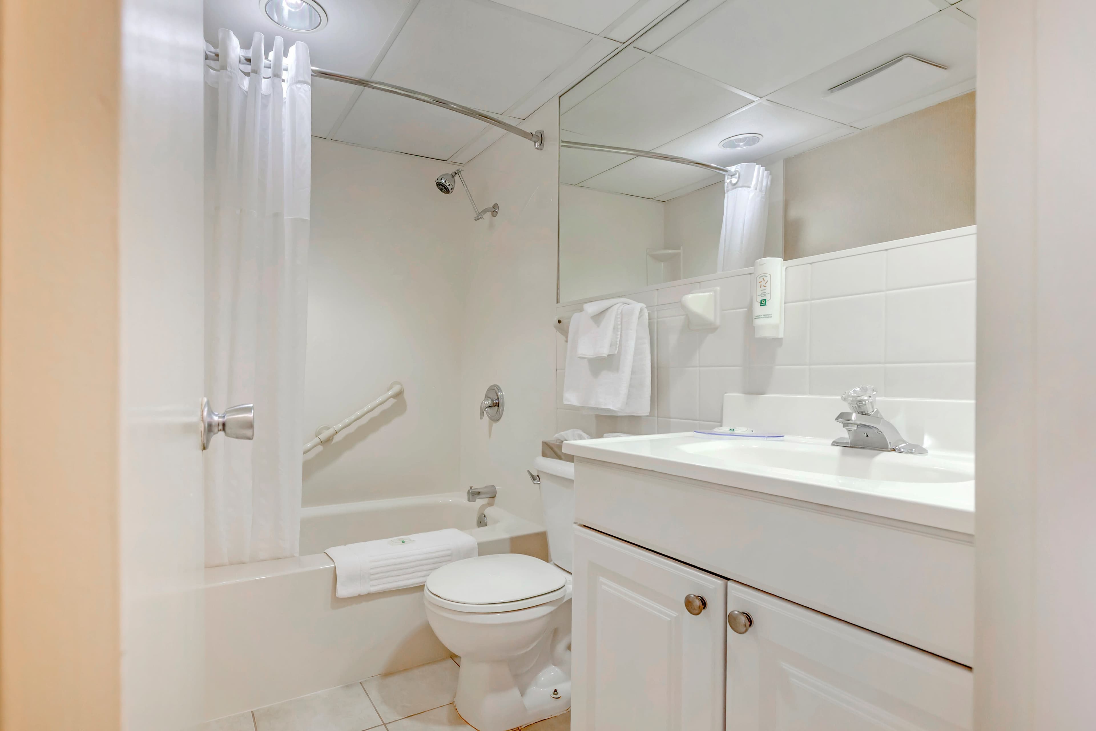Quality Hotel Fallsview Cascade — 9