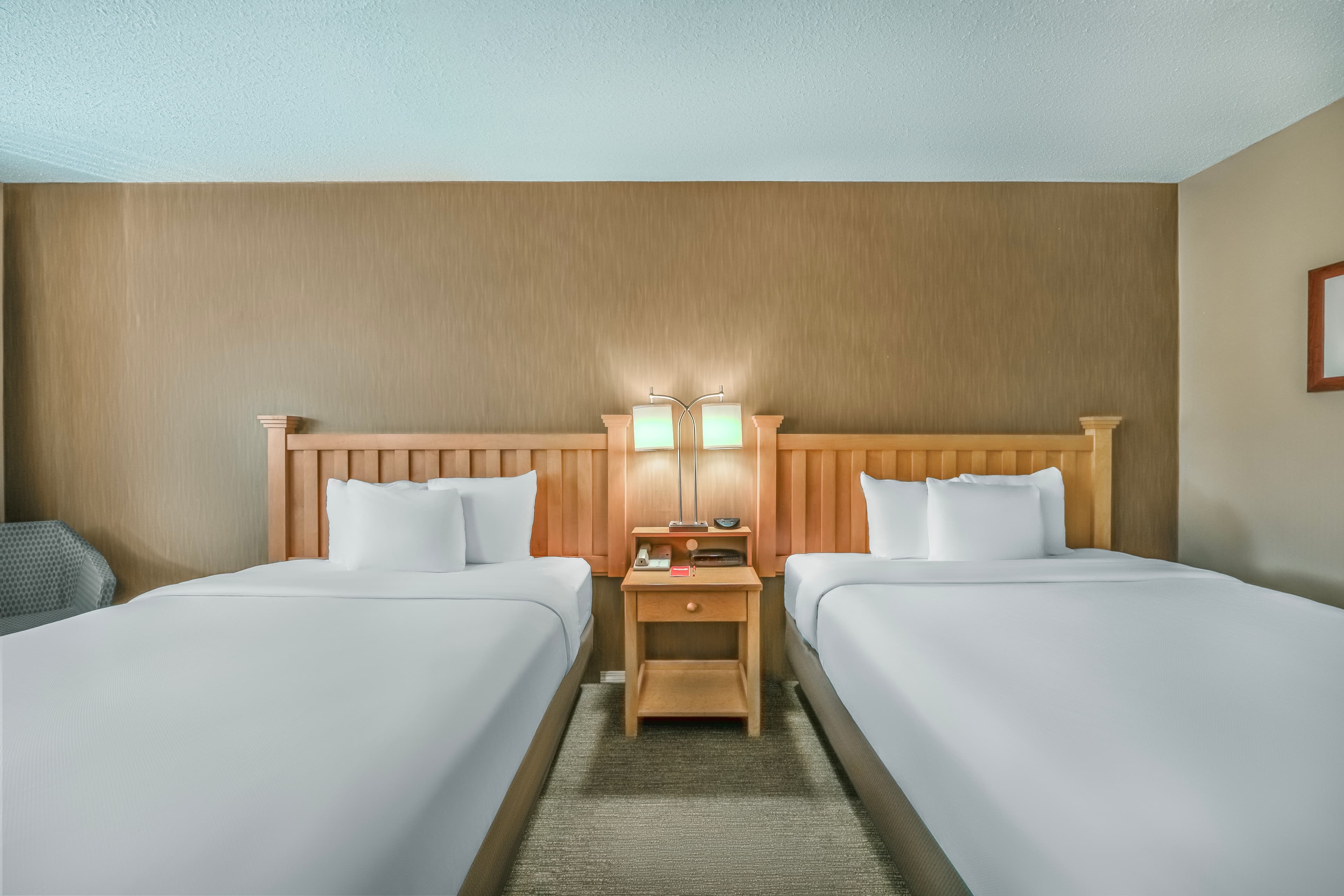 Econo Lodge Inn & Suites — 7