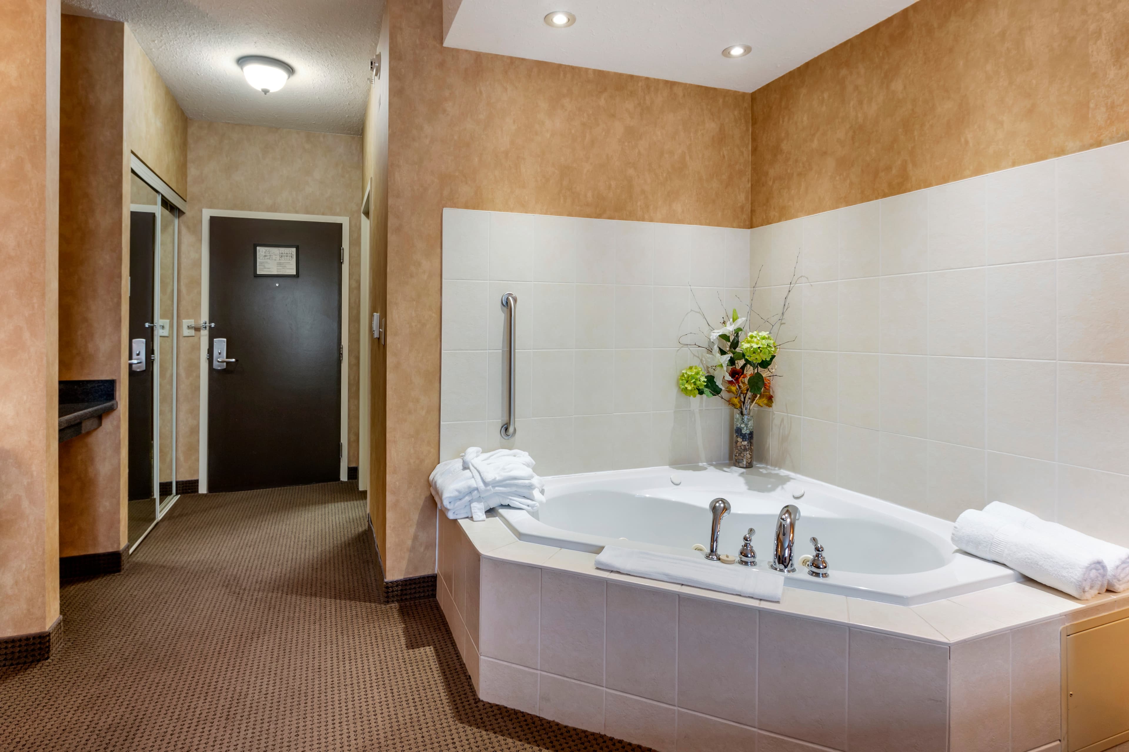 Comfort Inn - Image 1