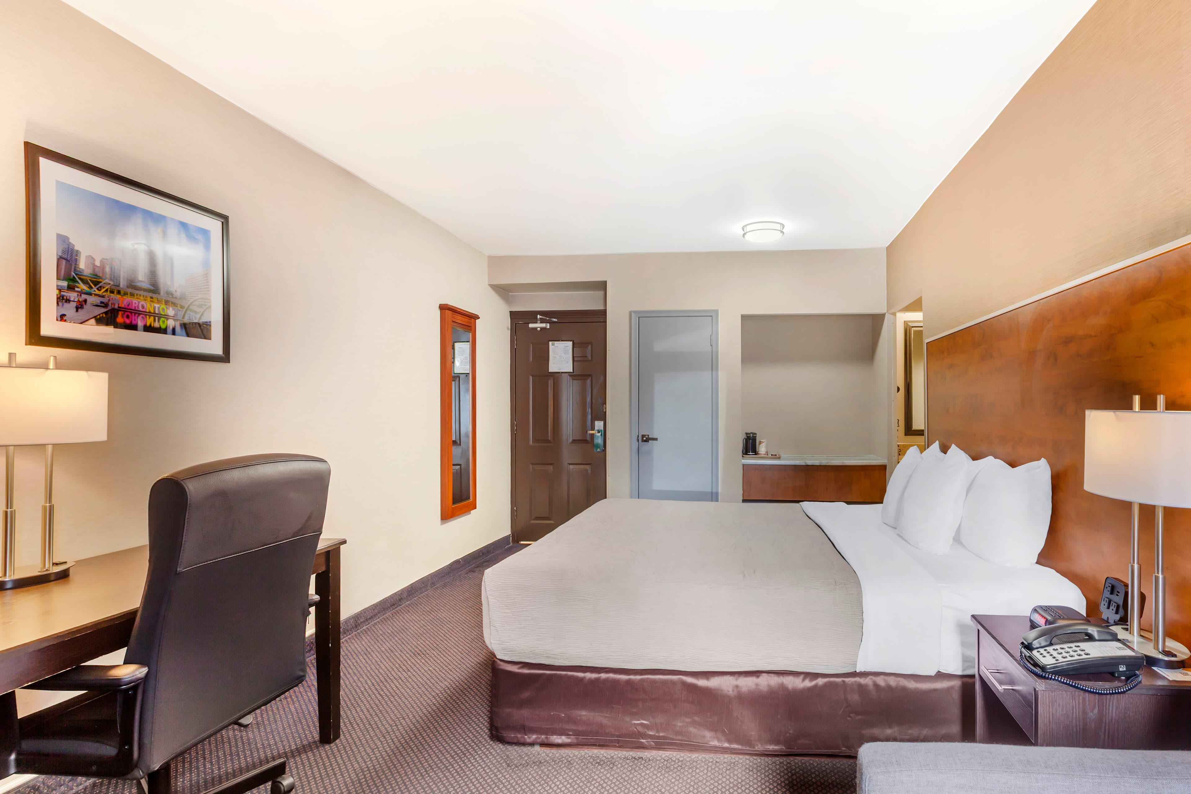 Quality Inn Toronto Airport — 11