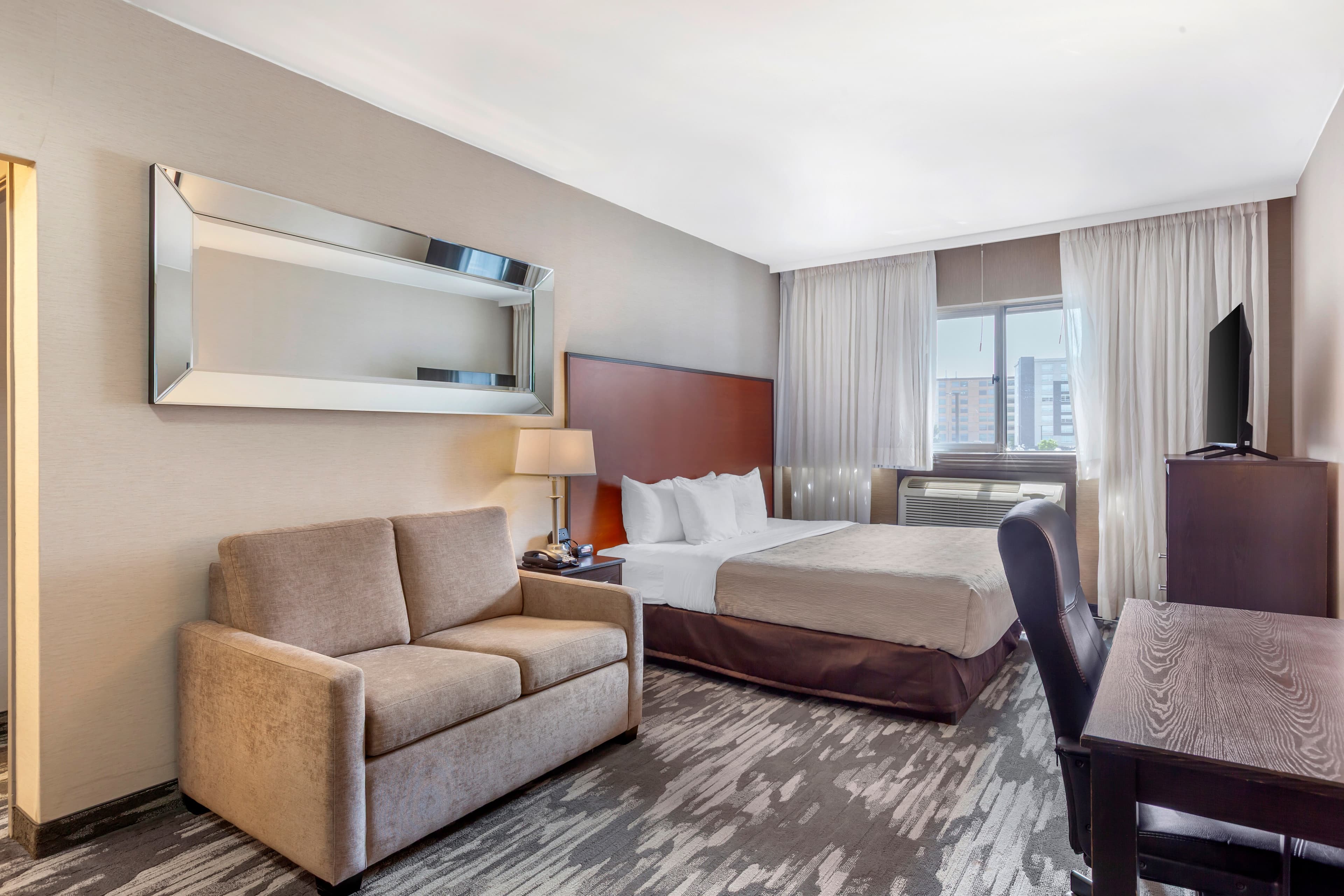 Quality Inn Toronto Airport — 13