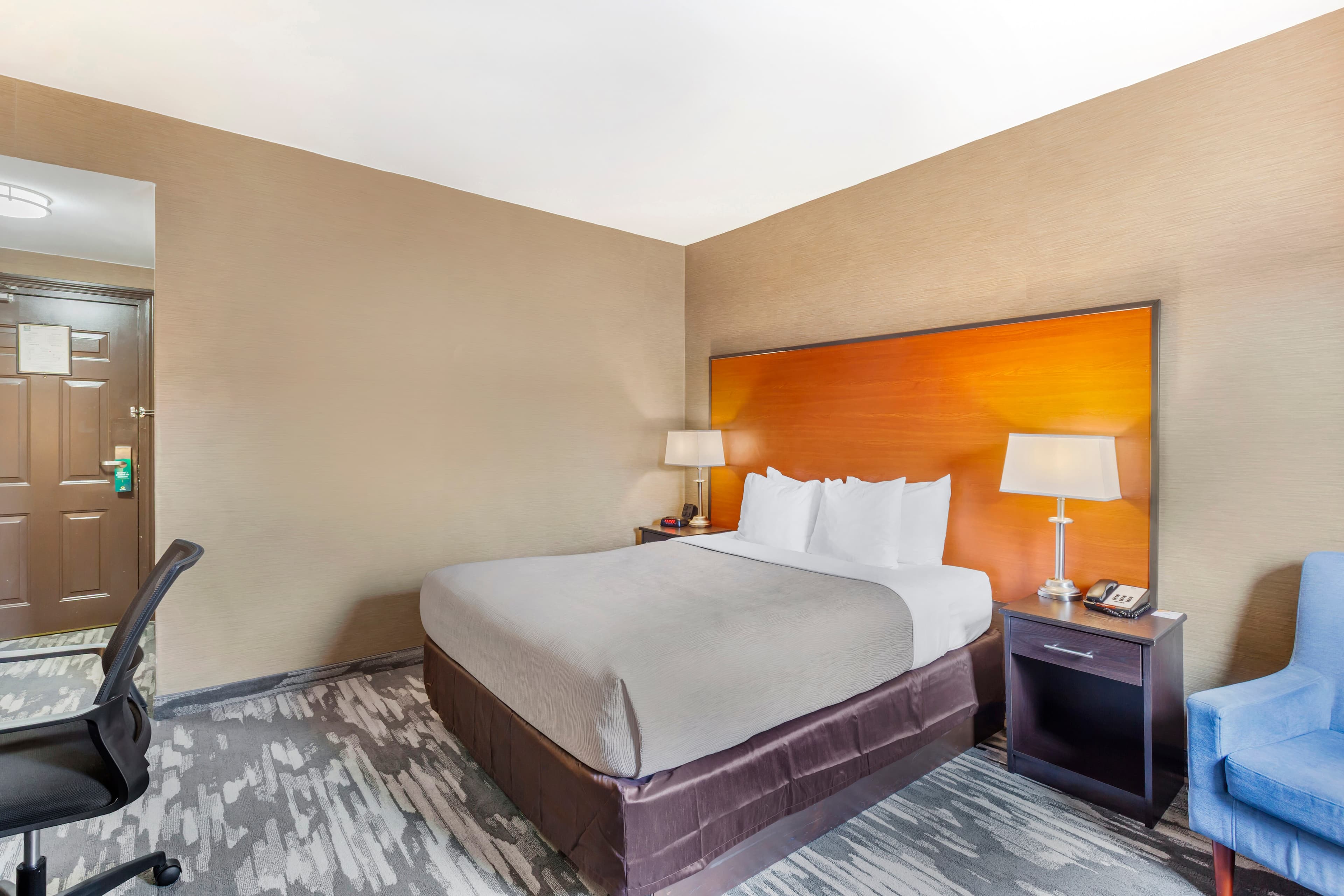 Quality Inn Toronto Airport — 18