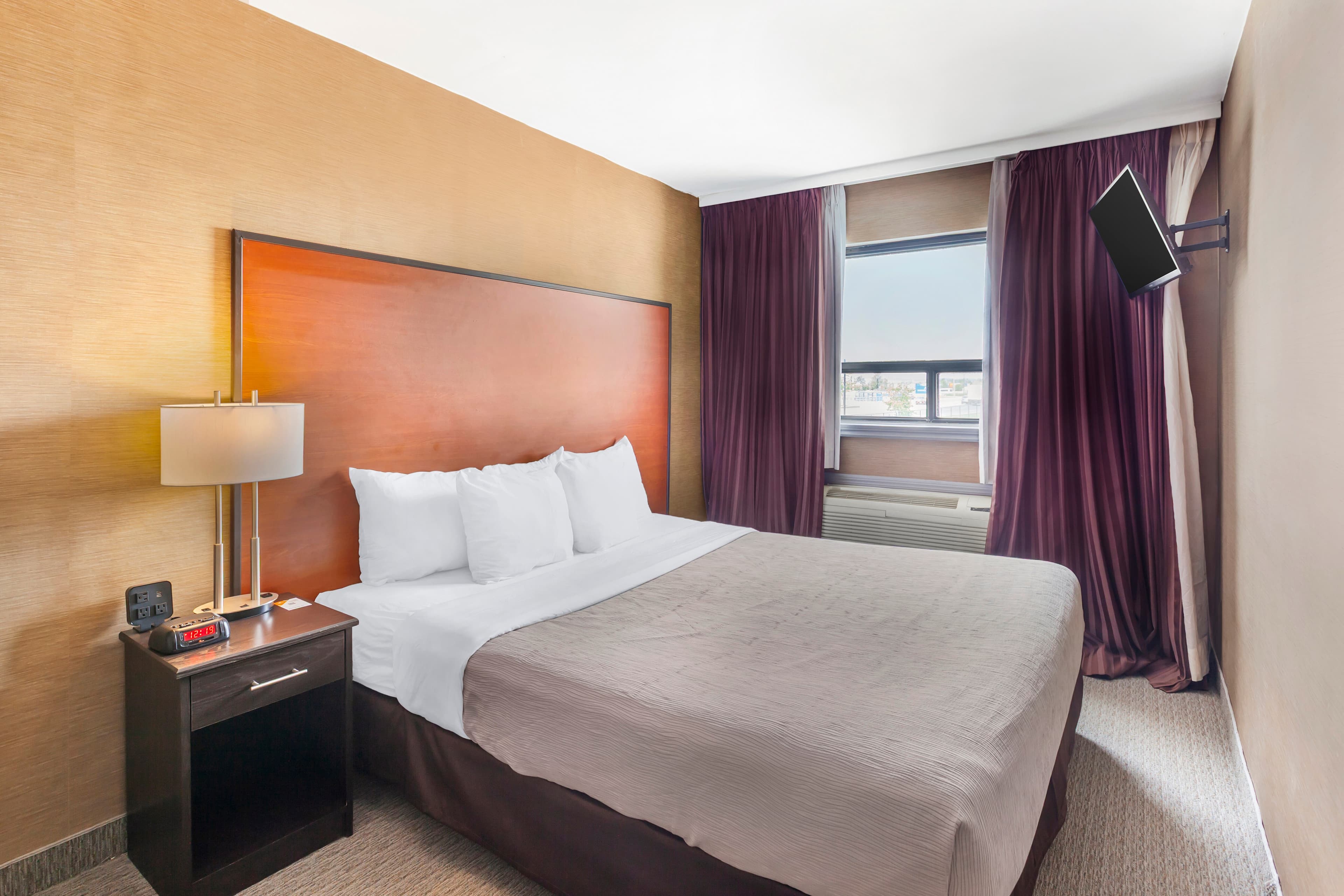 Quality Inn Toronto Airport — 29