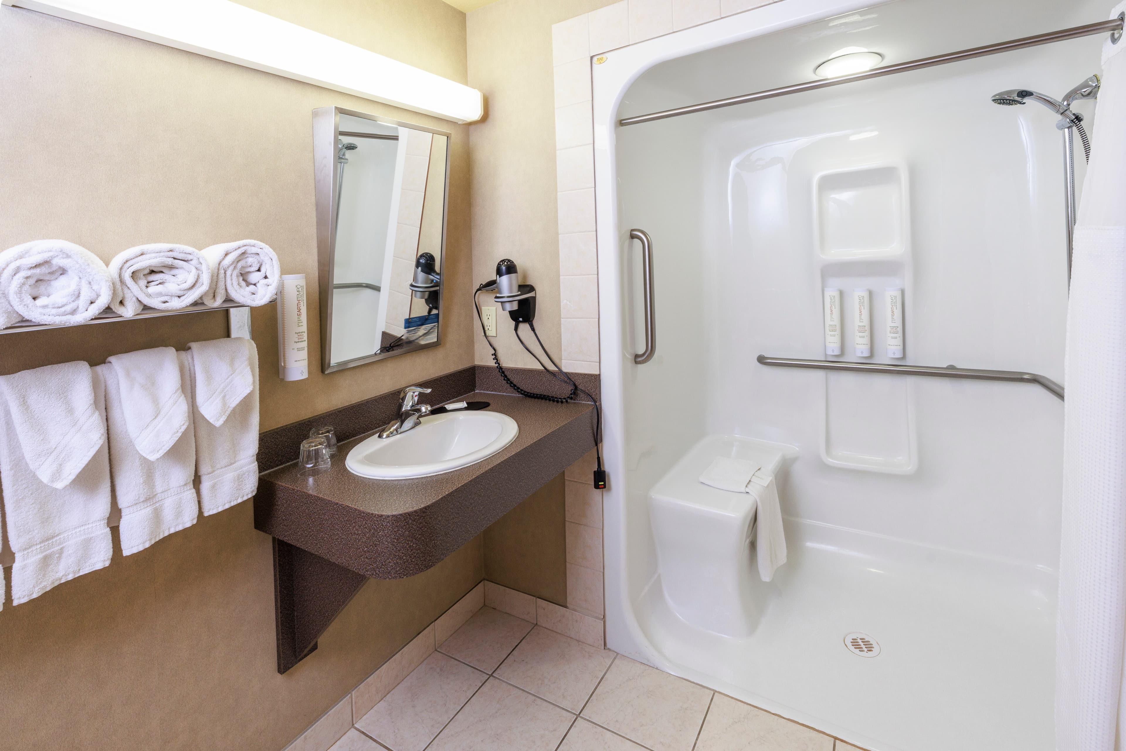 Clarion Pointe — 7