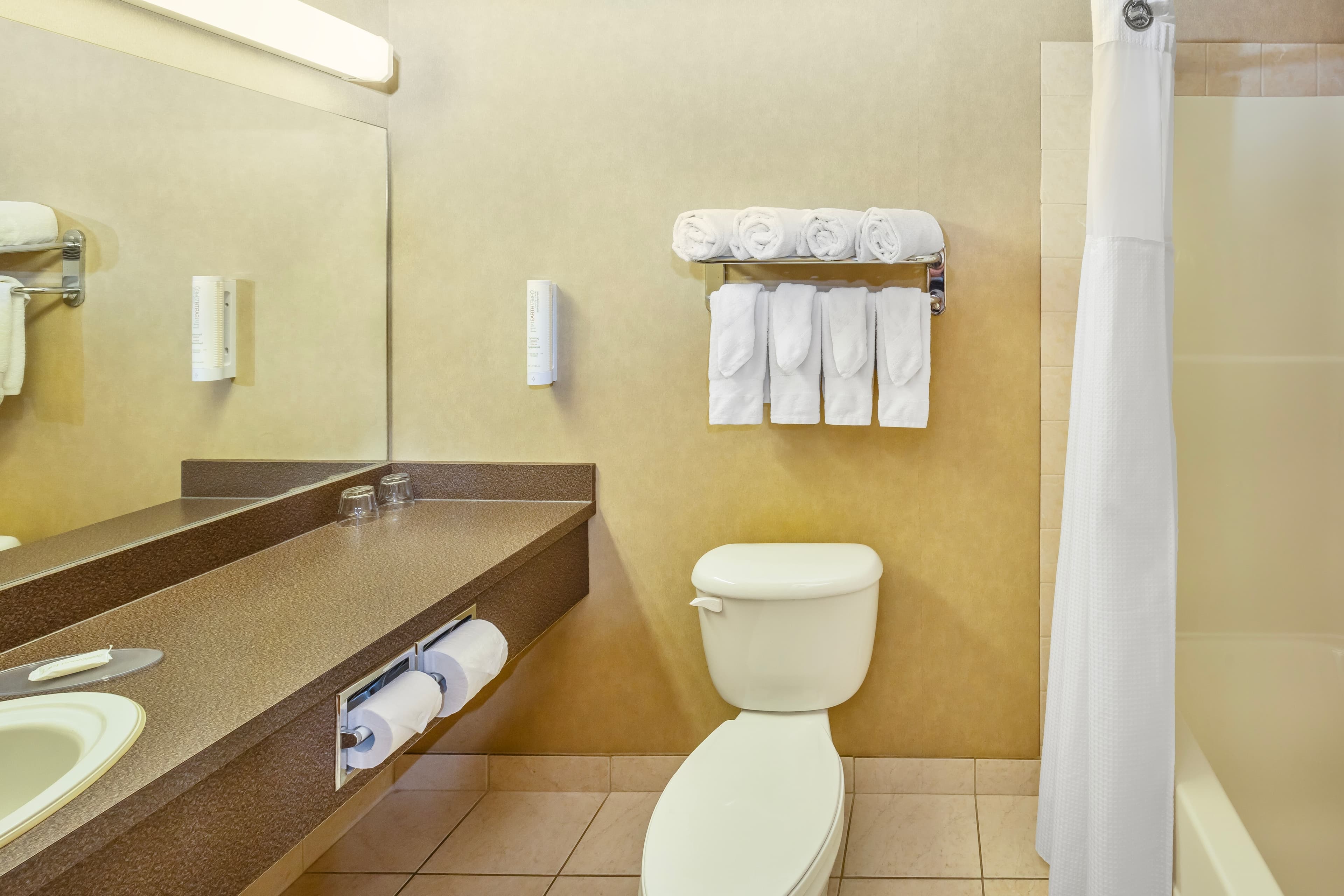 Clarion Pointe — 28