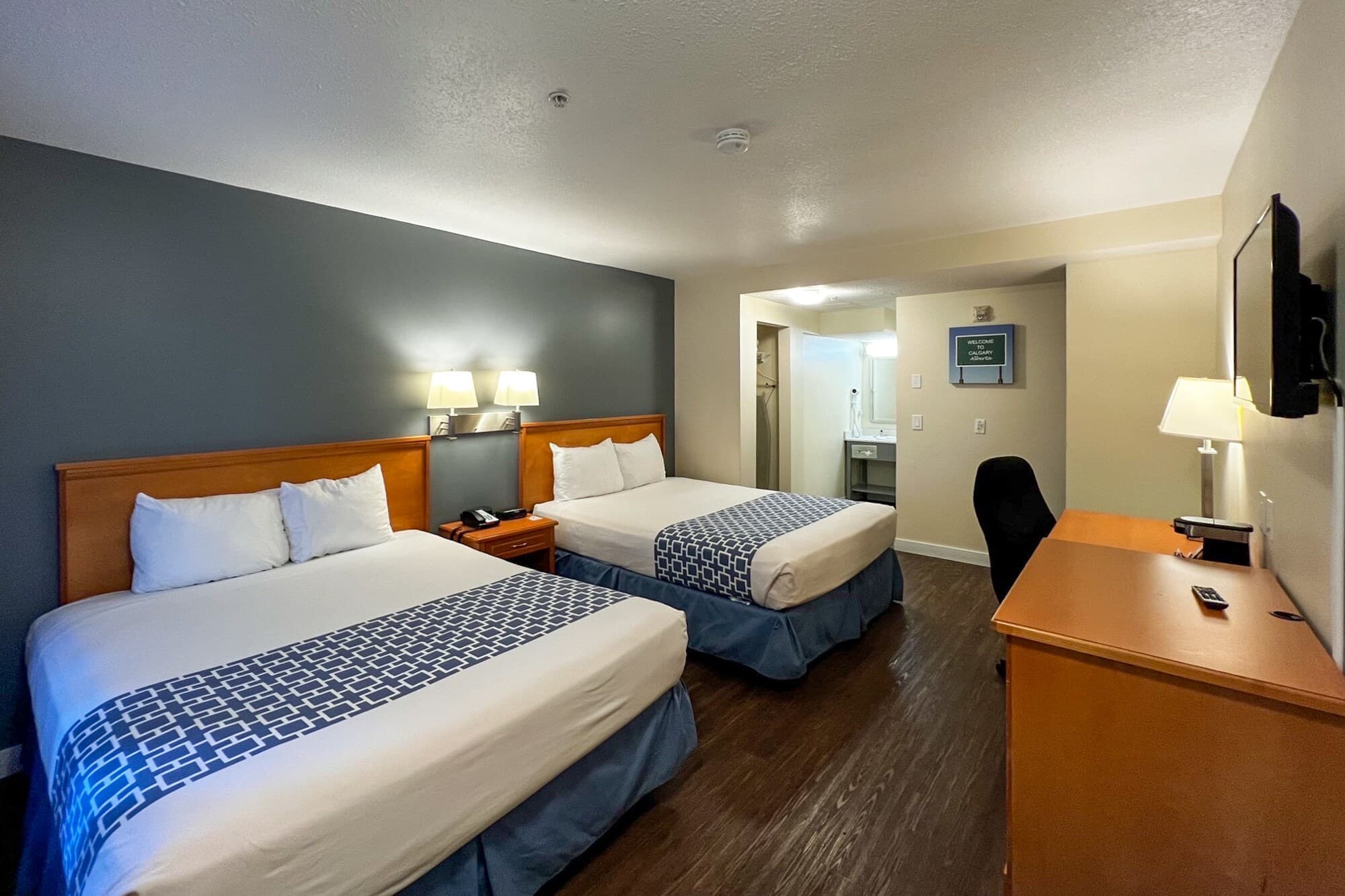 Econo Lodge Inn & Suites University — 29
