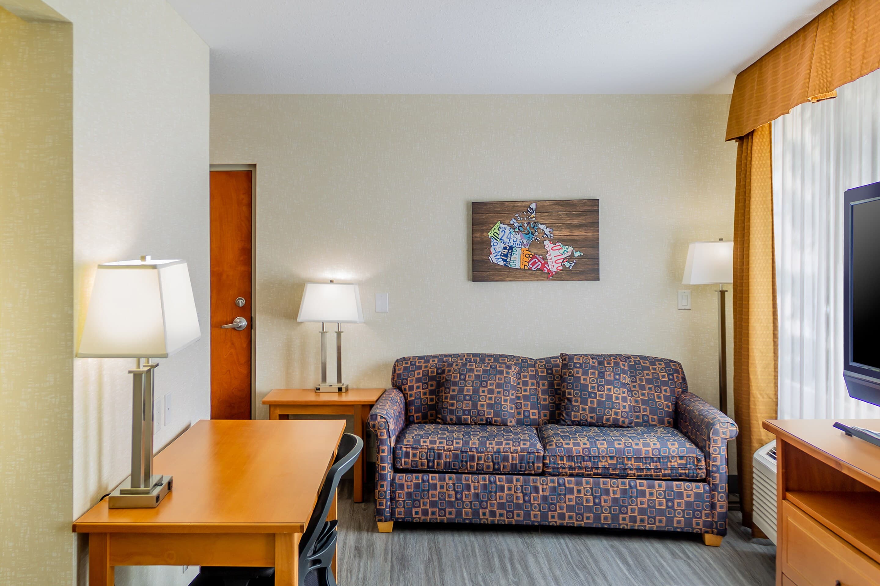 Econo Lodge Inn & Suites University — 49